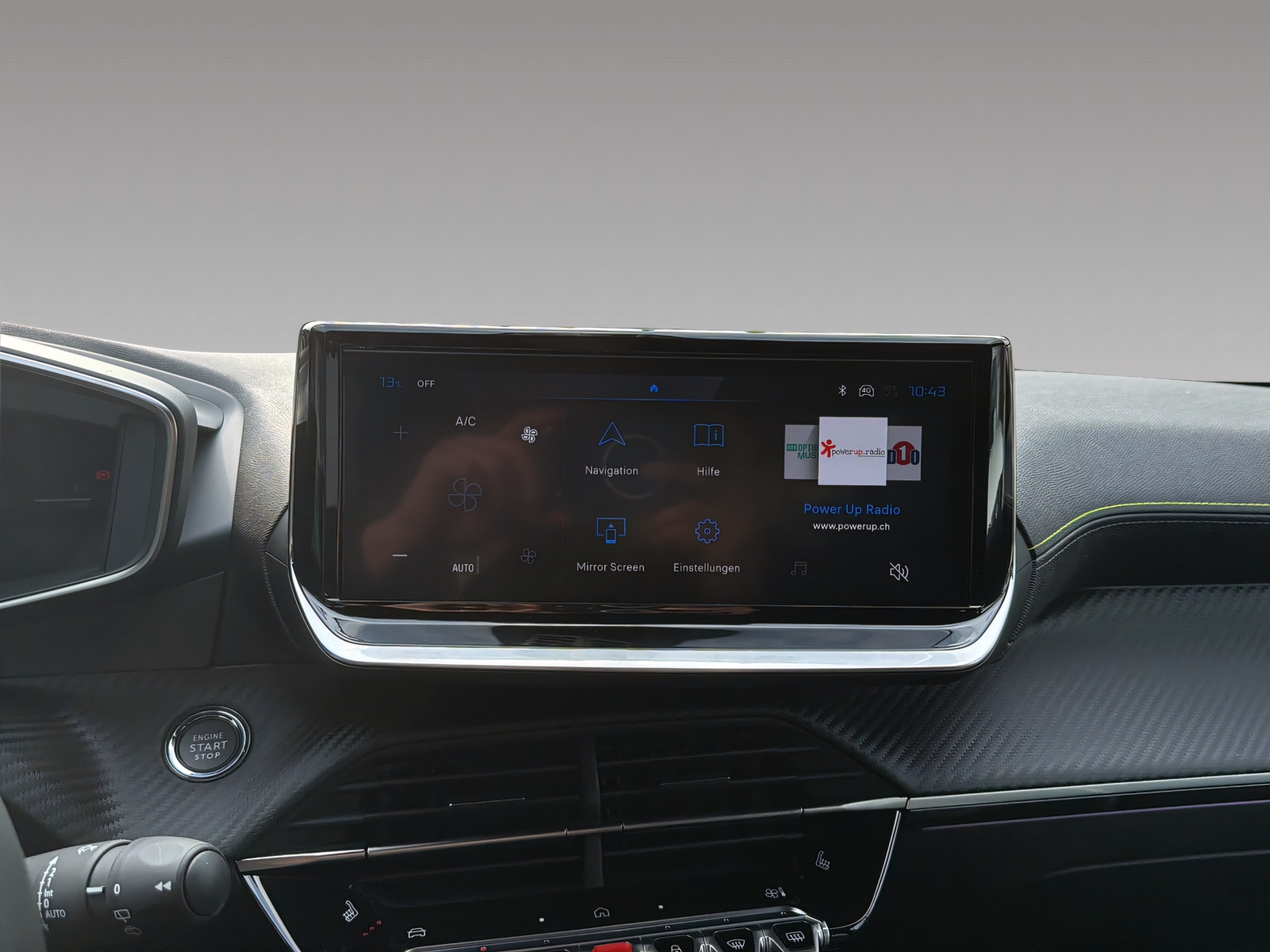 PEUGEOT 208 1.2 Hybrid 145 GT-image-11