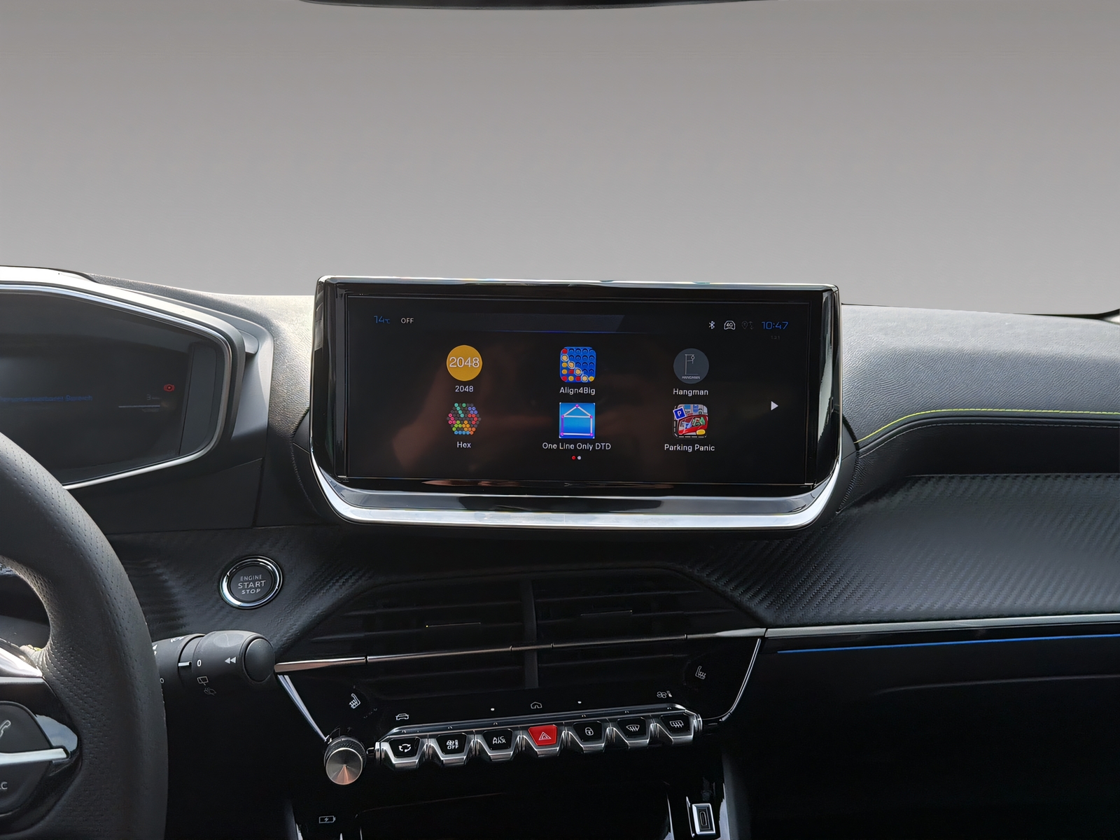 PEUGEOT 208 1.2 Hybrid 145 GT-image-15