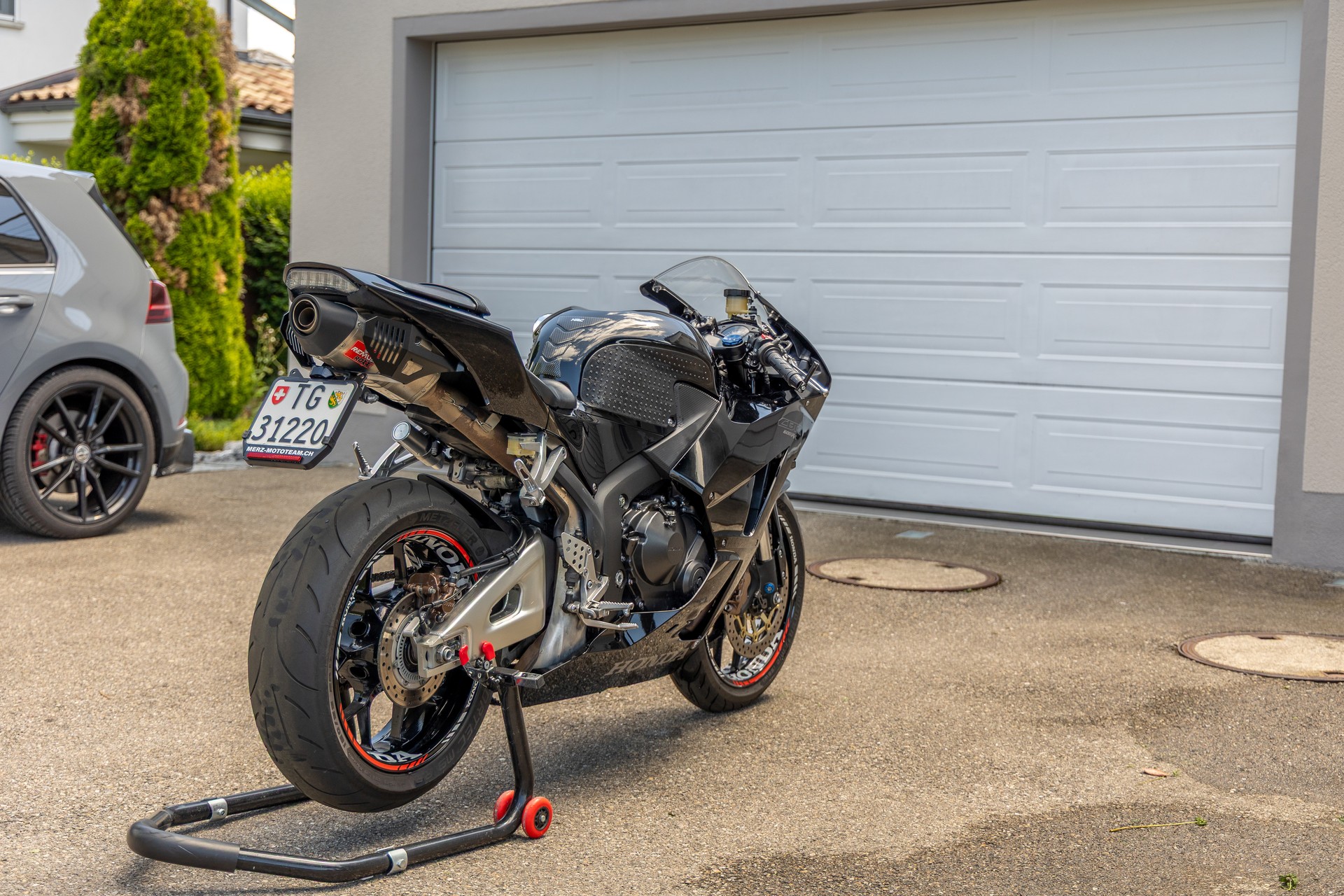 HONDA CBR 600 RA ABS-image-4