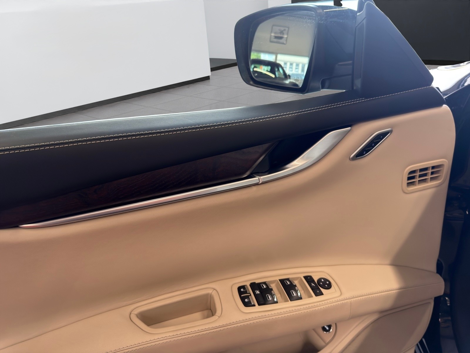MASERATI Ghibli 3.0 V6 Automatica-image-26