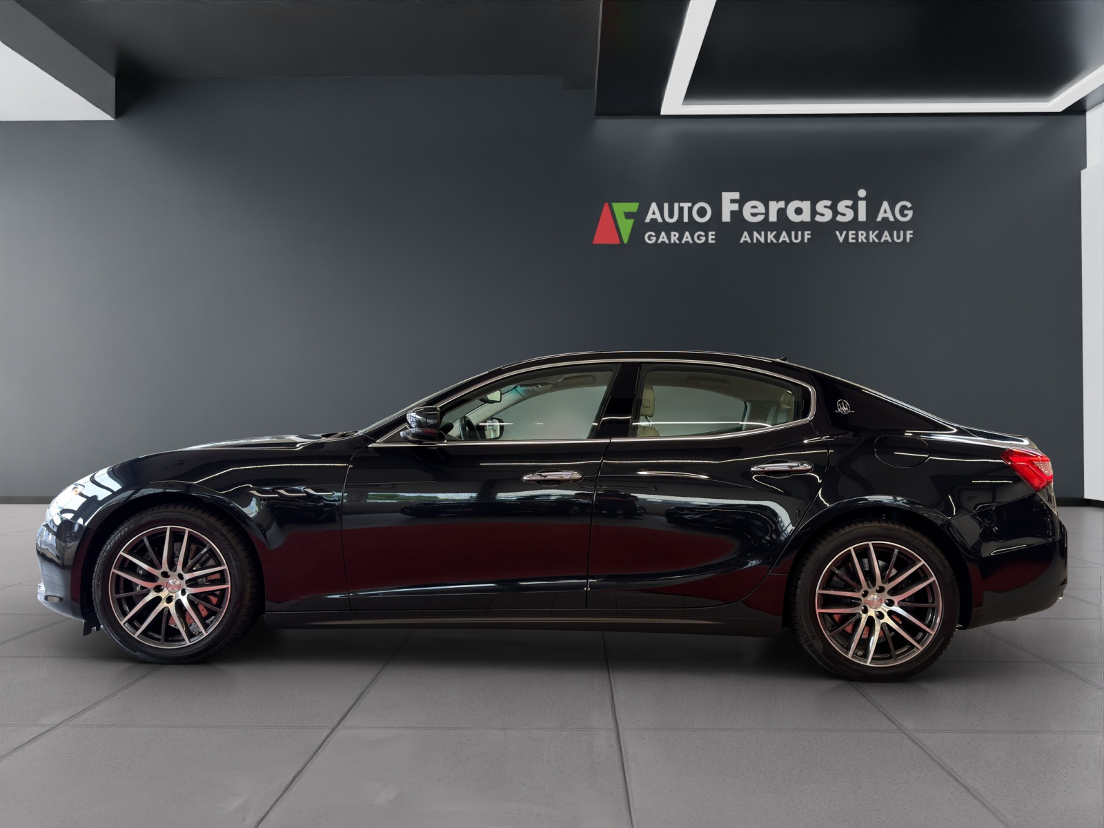 MASERATI Ghibli 3.0 V6 Automatica-showroom-element-1