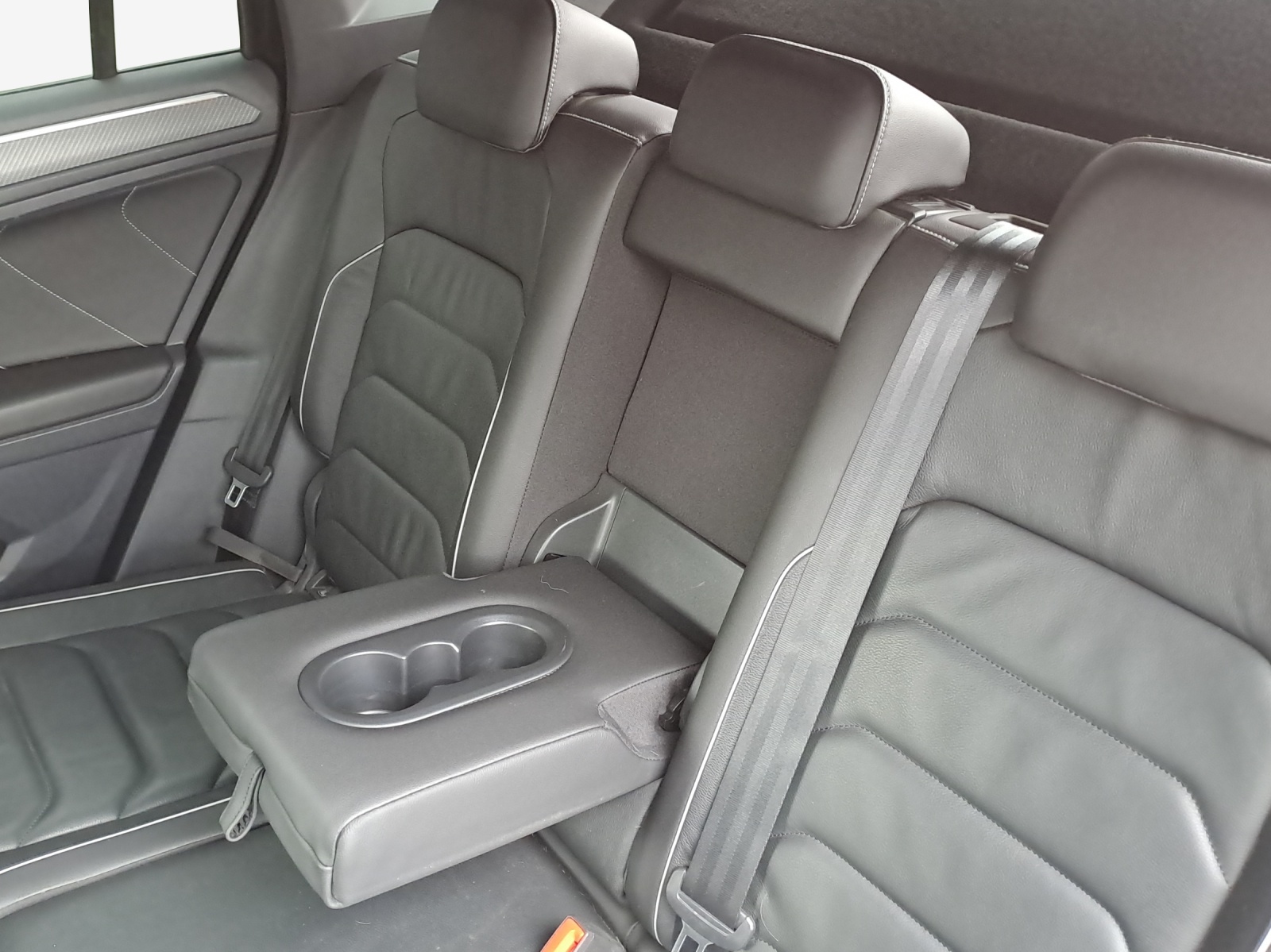 VW Tiguan 1.4TSI PHEV Selection DSG-image-12
