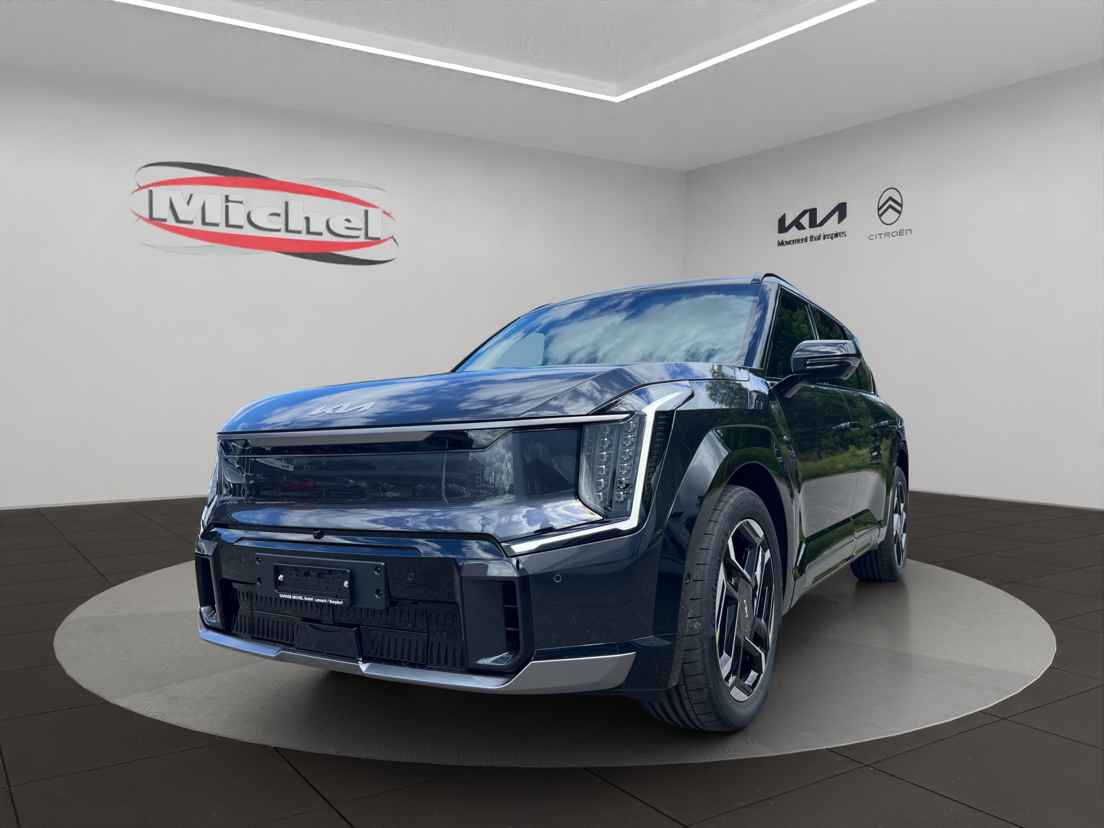KIA EV9 99,8 kWh GT 4x4 Automat / elektr. Glasschiebedach / Wärmepumpe / Batterieheizsystem / Eintauschprämie CHF 6'000.--image-1