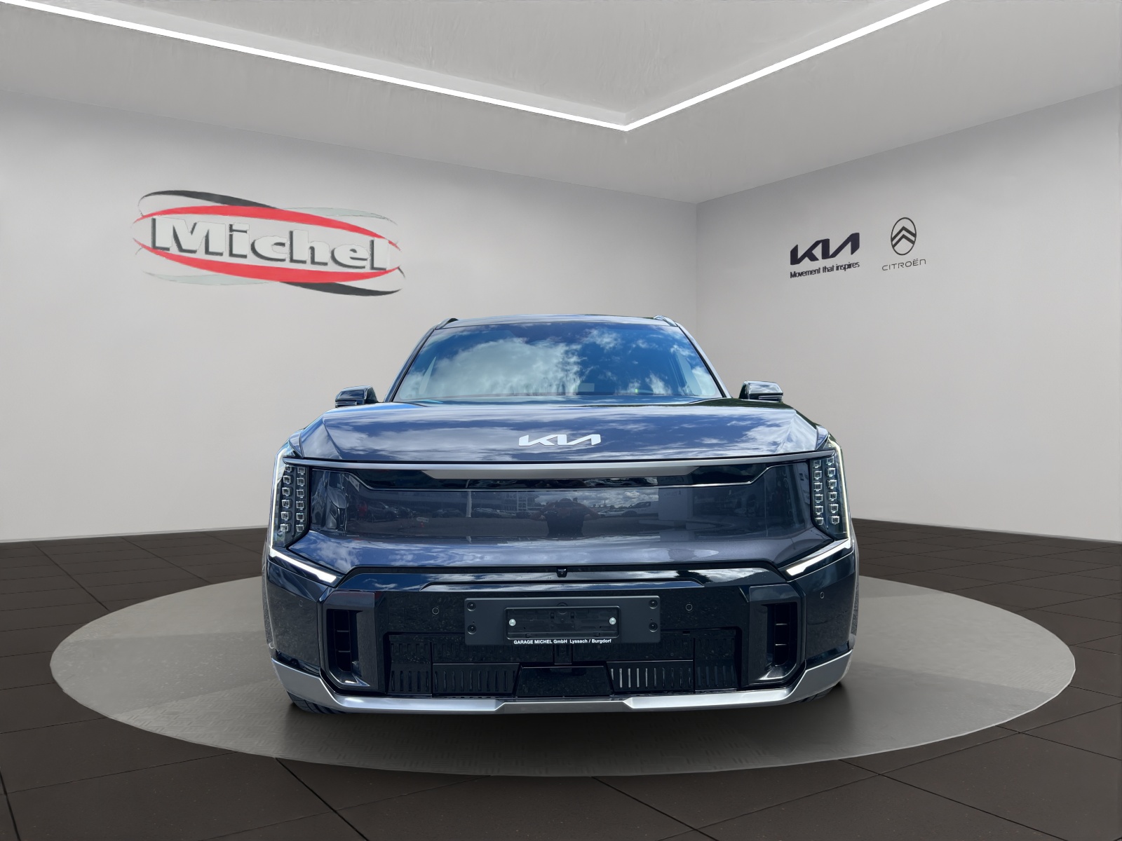 KIA EV9 99,8 kWh GT 4x4 Automat / elektr. Glasschiebedach / Wärmepumpe / Batterieheizsystem / Eintauschprämie CHF 6'000.--image-2