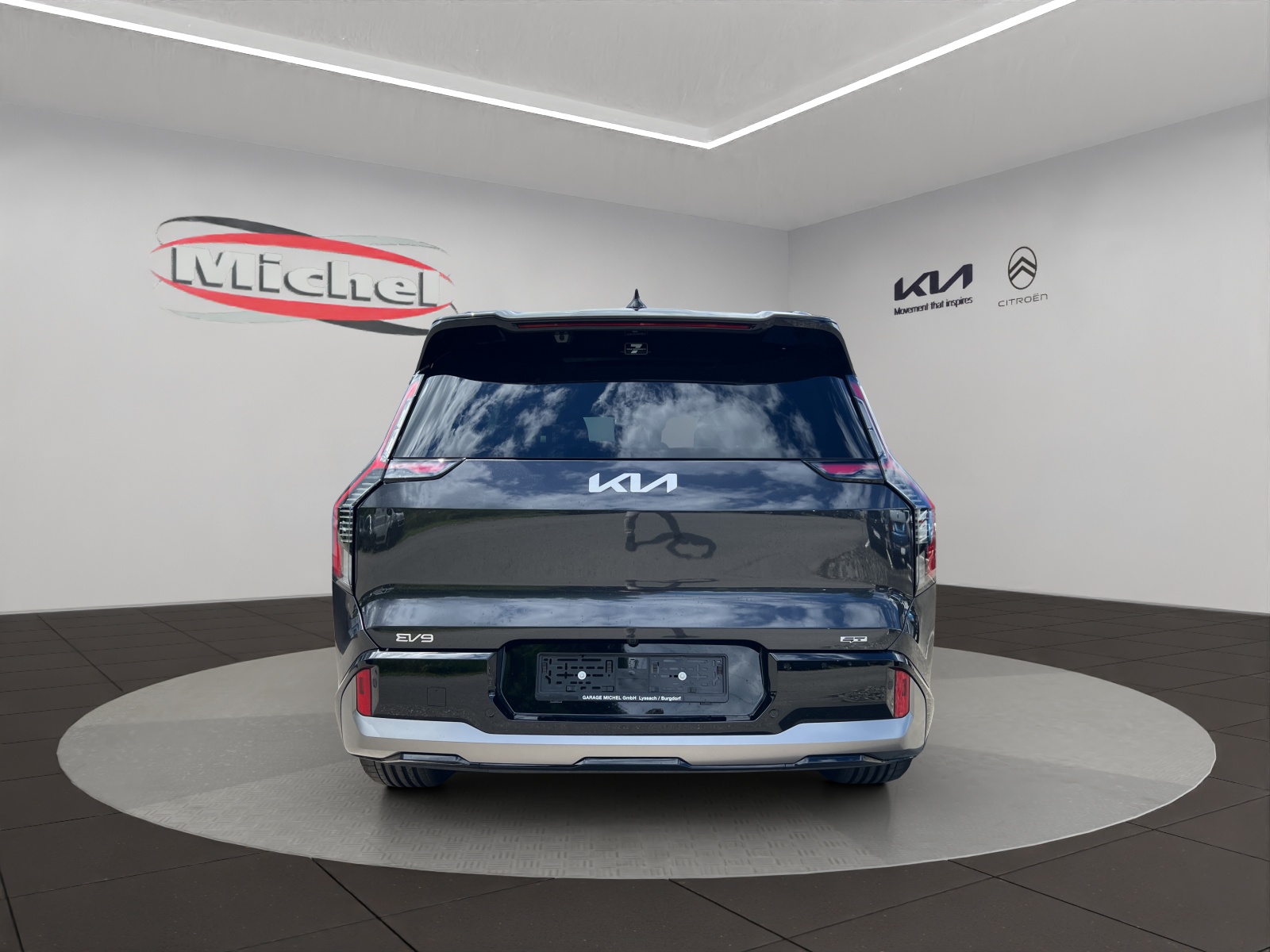 KIA EV9 99,8 kWh GT 4x4 Automat / elektr. Glasschiebedach / Wärmepumpe / Batterieheizsystem / Eintauschprämie CHF 6'000.--image-5