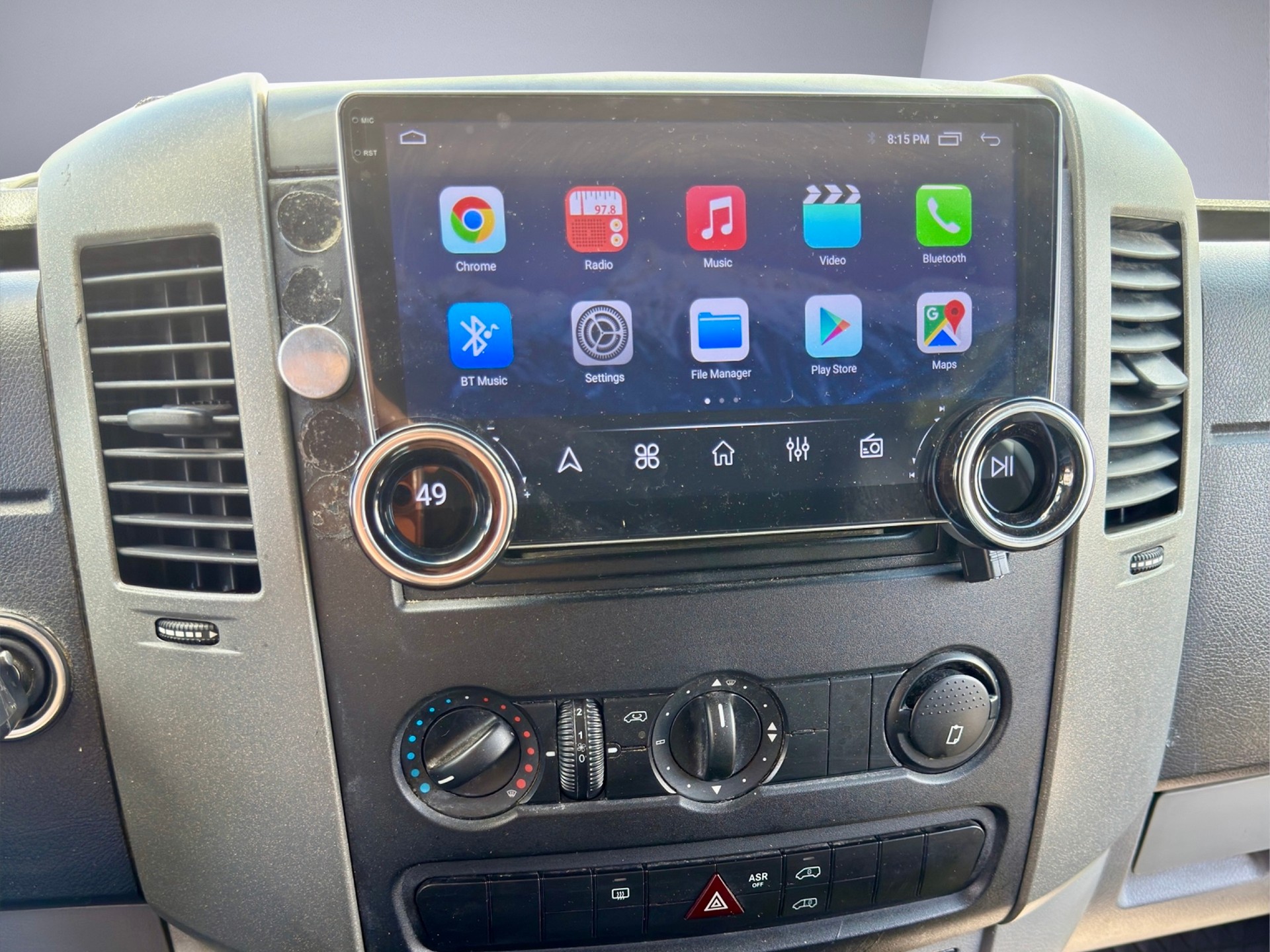 VW Crafter 35 2.0 TDI 5 Plätze, Navi + Kamera + AHK-image-15