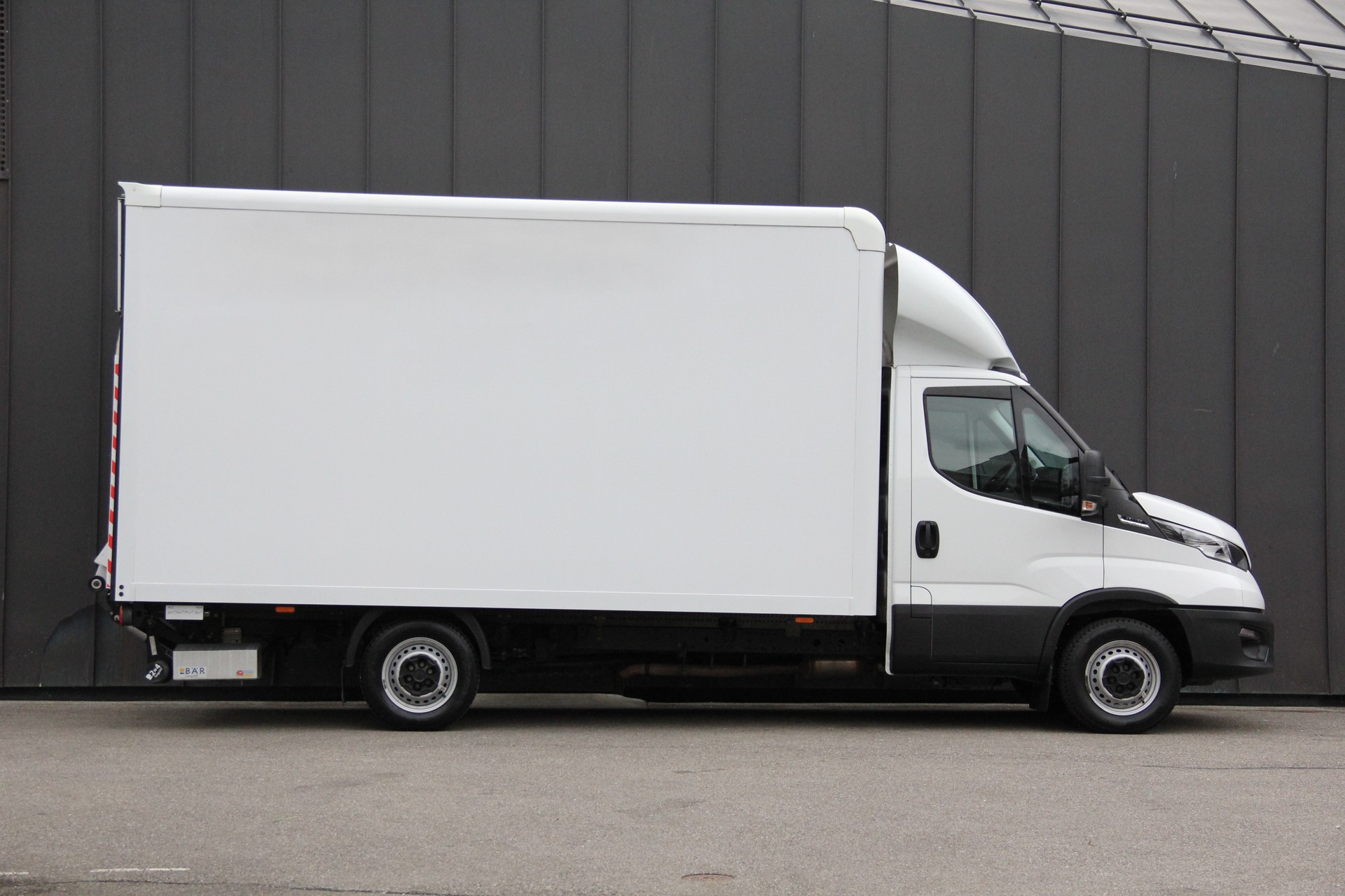IVECO 35 S 16 A8 **AUTOMAT** **HEBEBÜHNE** **RÜCKFAHRKAMERA** **KLIMAAUTOMATIK** °°SOFORT-VERFÜGBAR°°-image-5