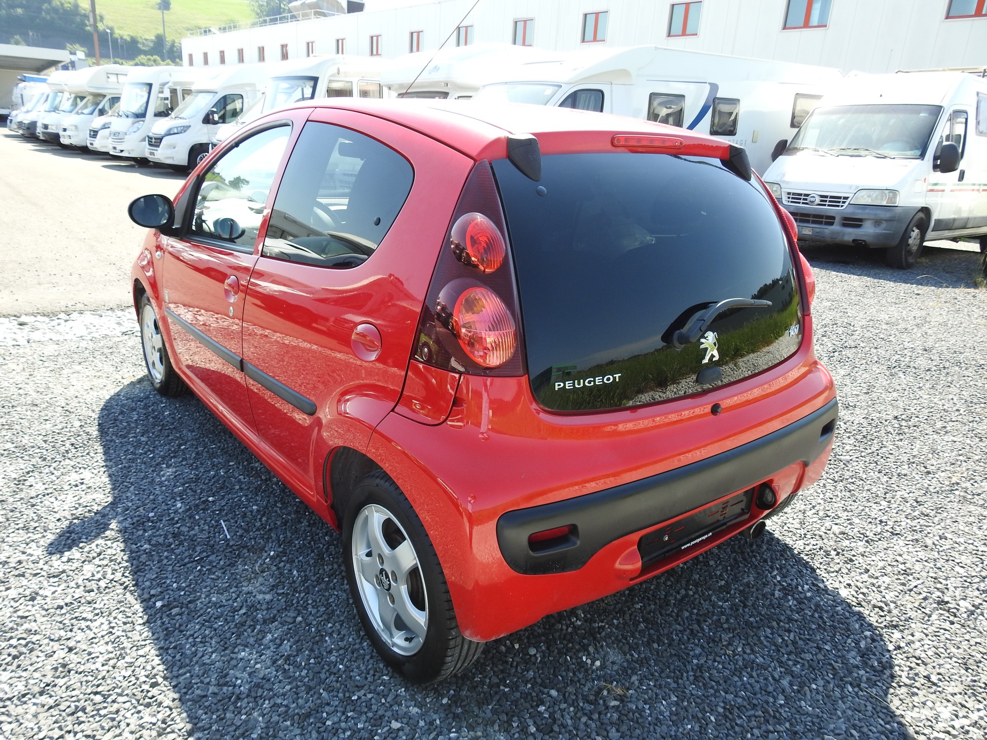 PEUGEOT 107 1.0 Active-showroom-element-3