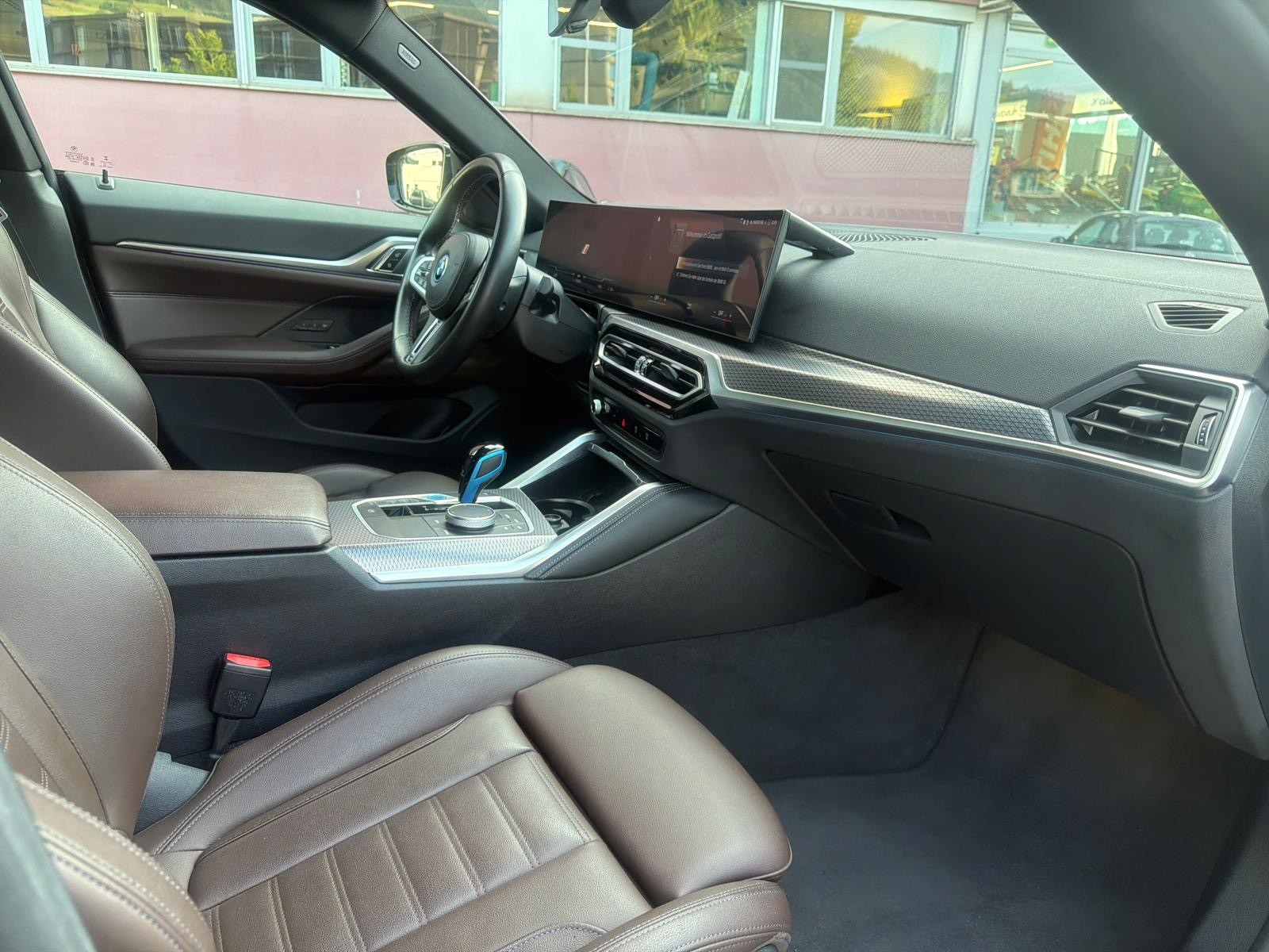BMW i4 M50-image-11