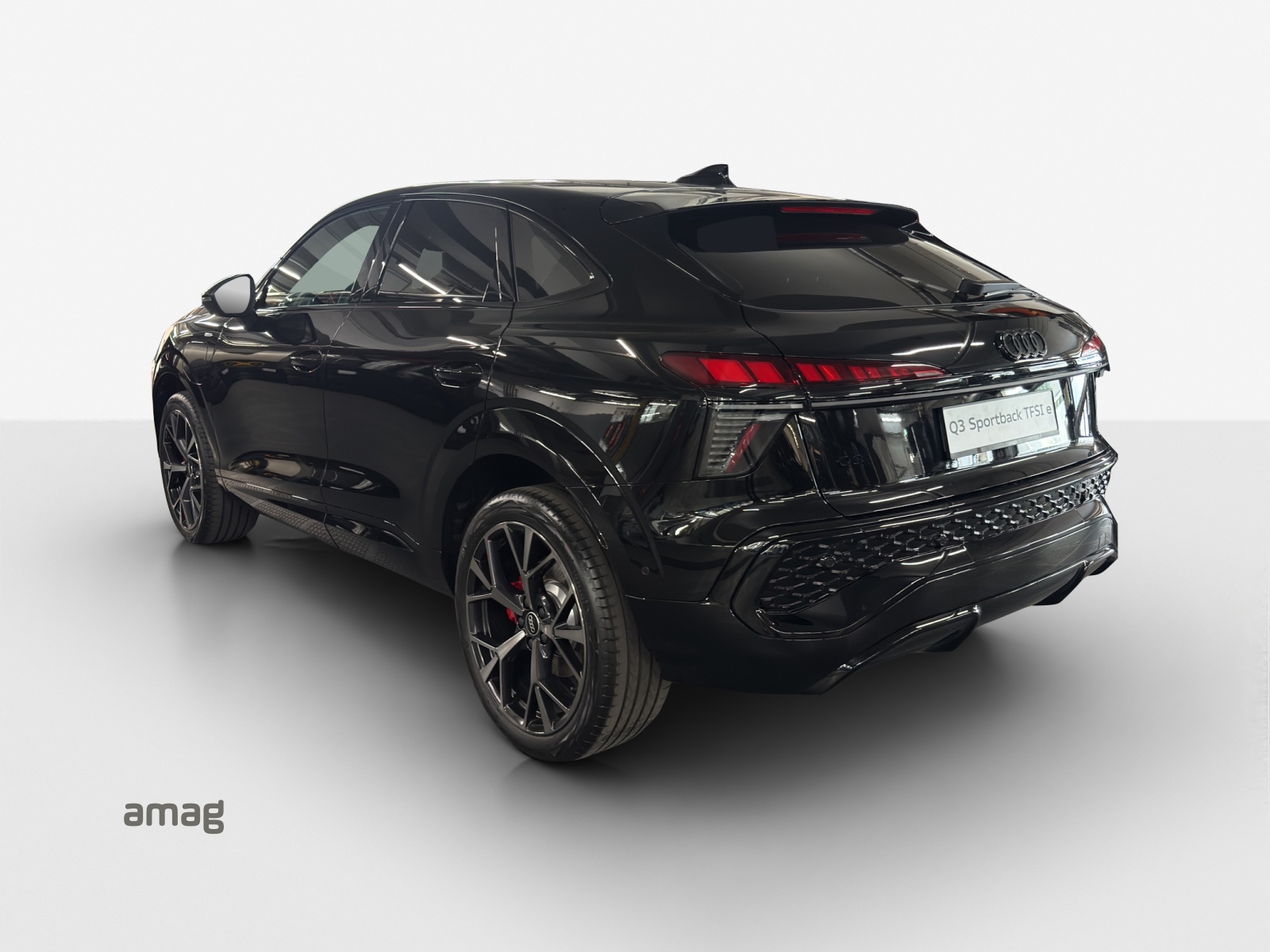 AUDI Q3 Sportback e-hybrid 200 kW S tronig-showroom-element-2