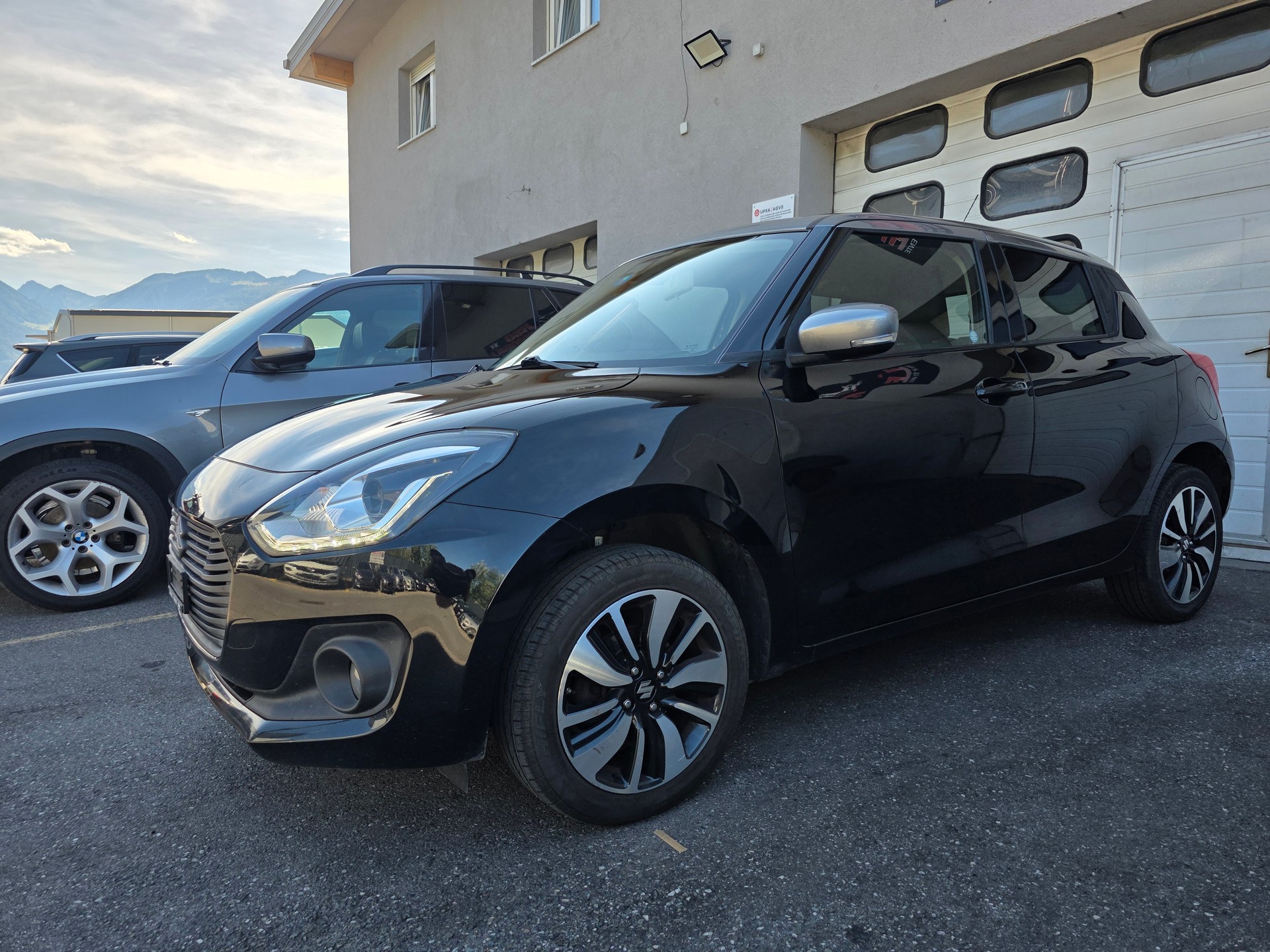 SUZUKI Swift 1.2i 16V SHVS Compact Top Hybrid Allgrip 4x4-showroom-element-1