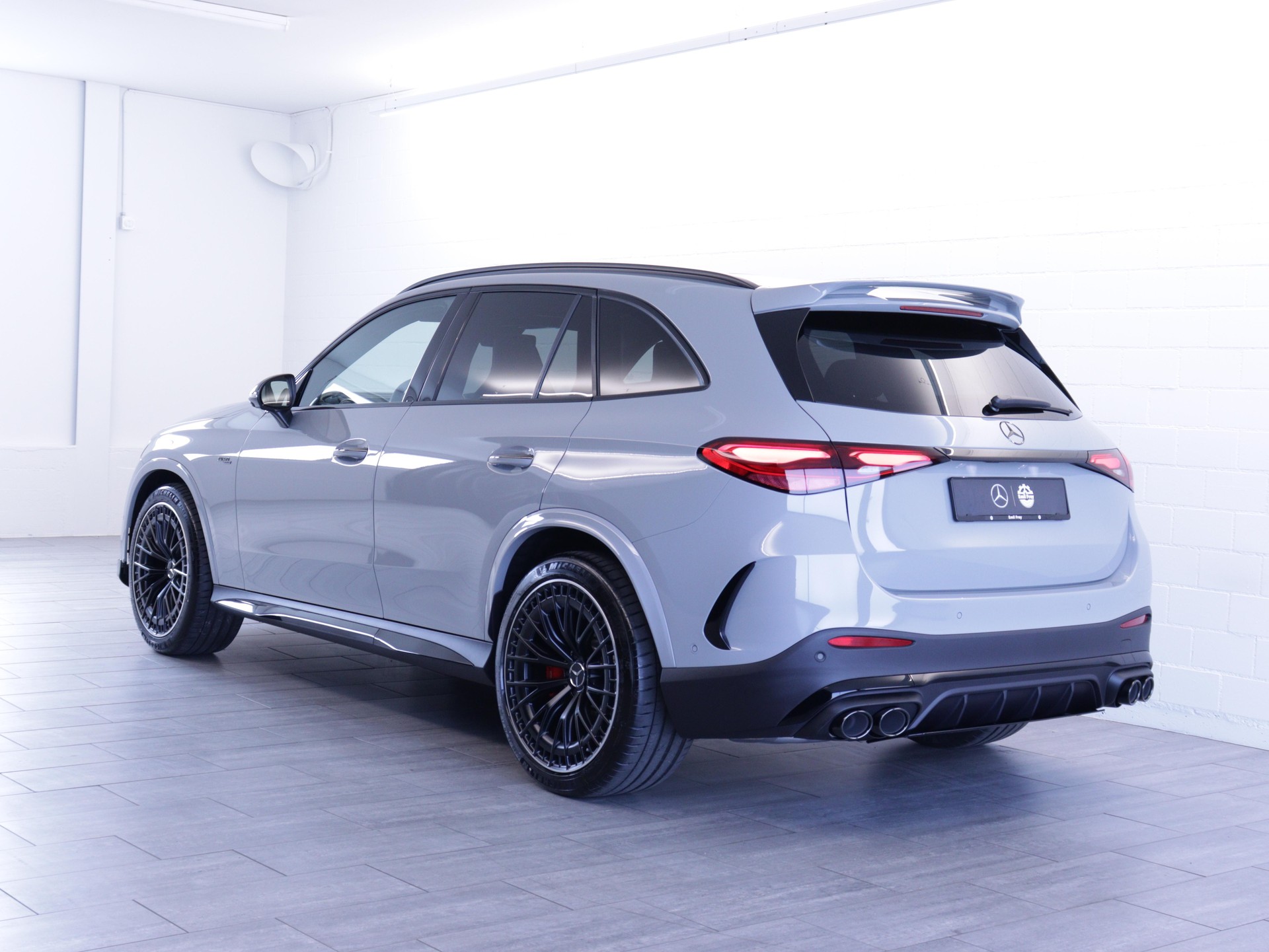 MERCEDES-BENZ GLC 53 AMG 4matic+-showroom-element-3