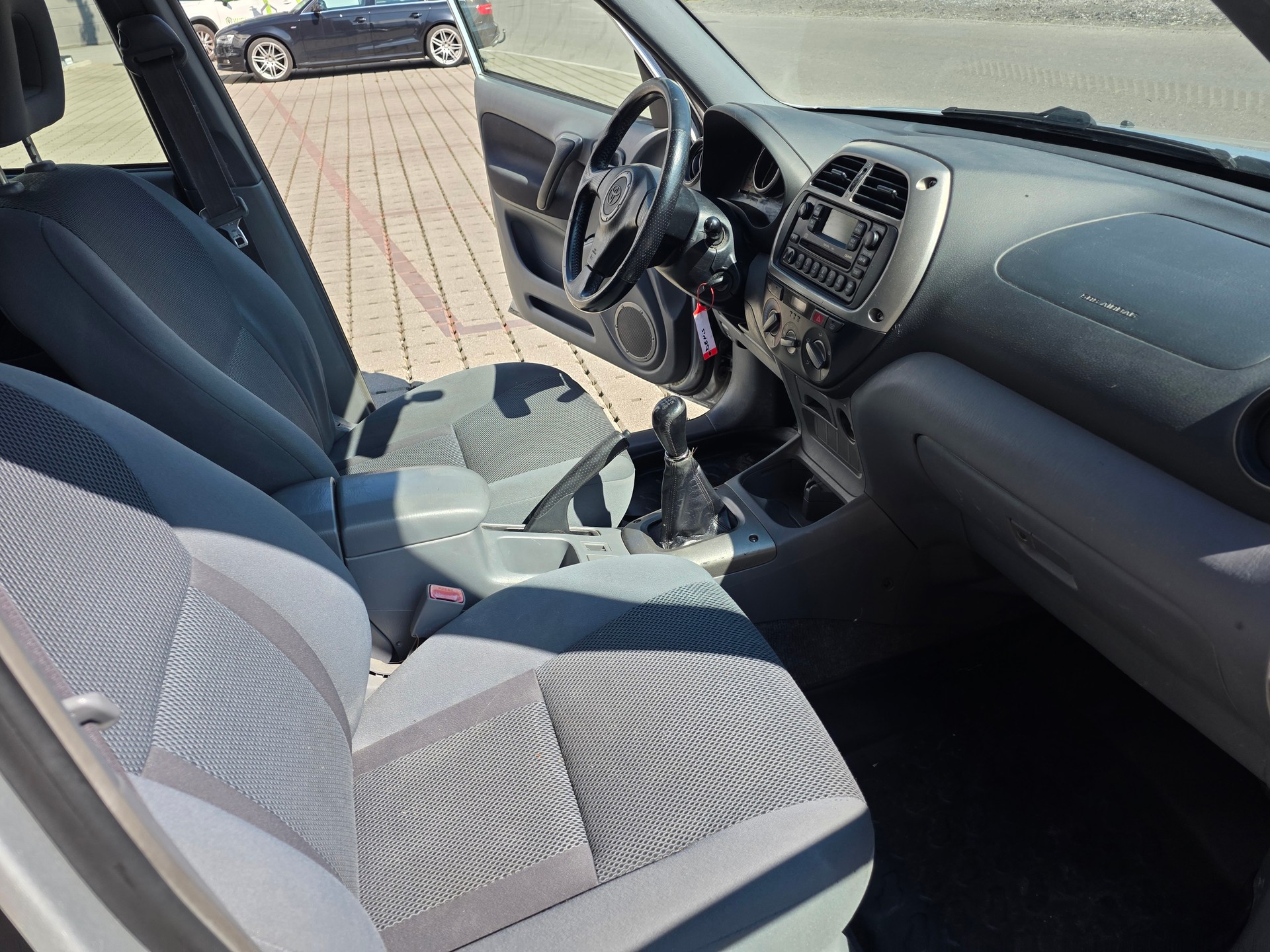 TOYOTA RAV-4 2.0 16V Linea Sol-image-11