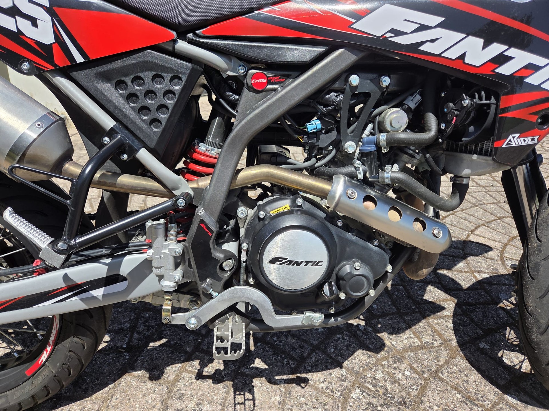 FANTIC XMF 125 Motard-image-2