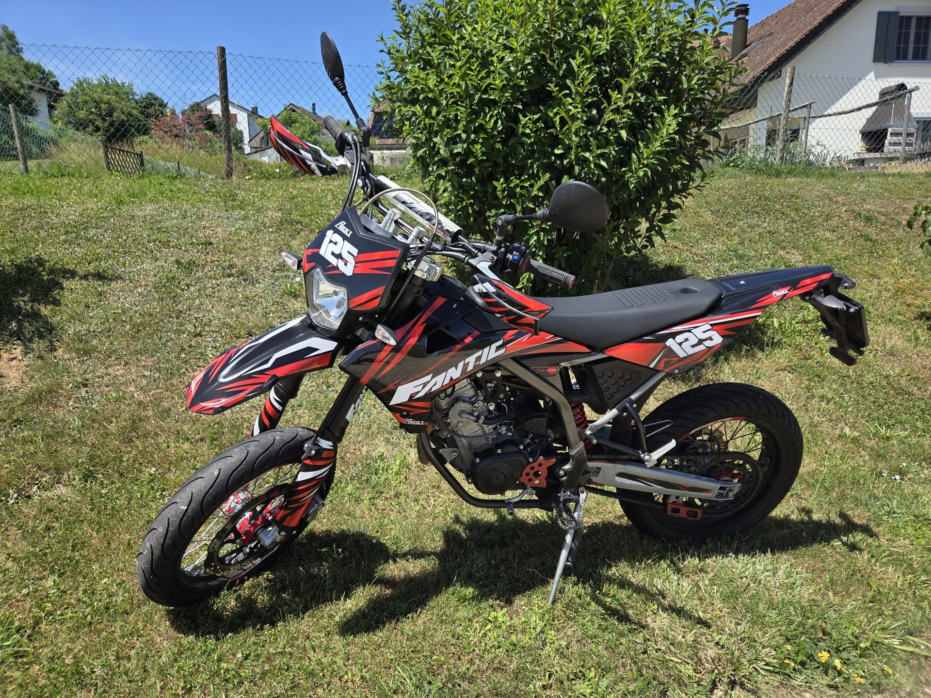 FANTIC XMF 125 Motard-image-1