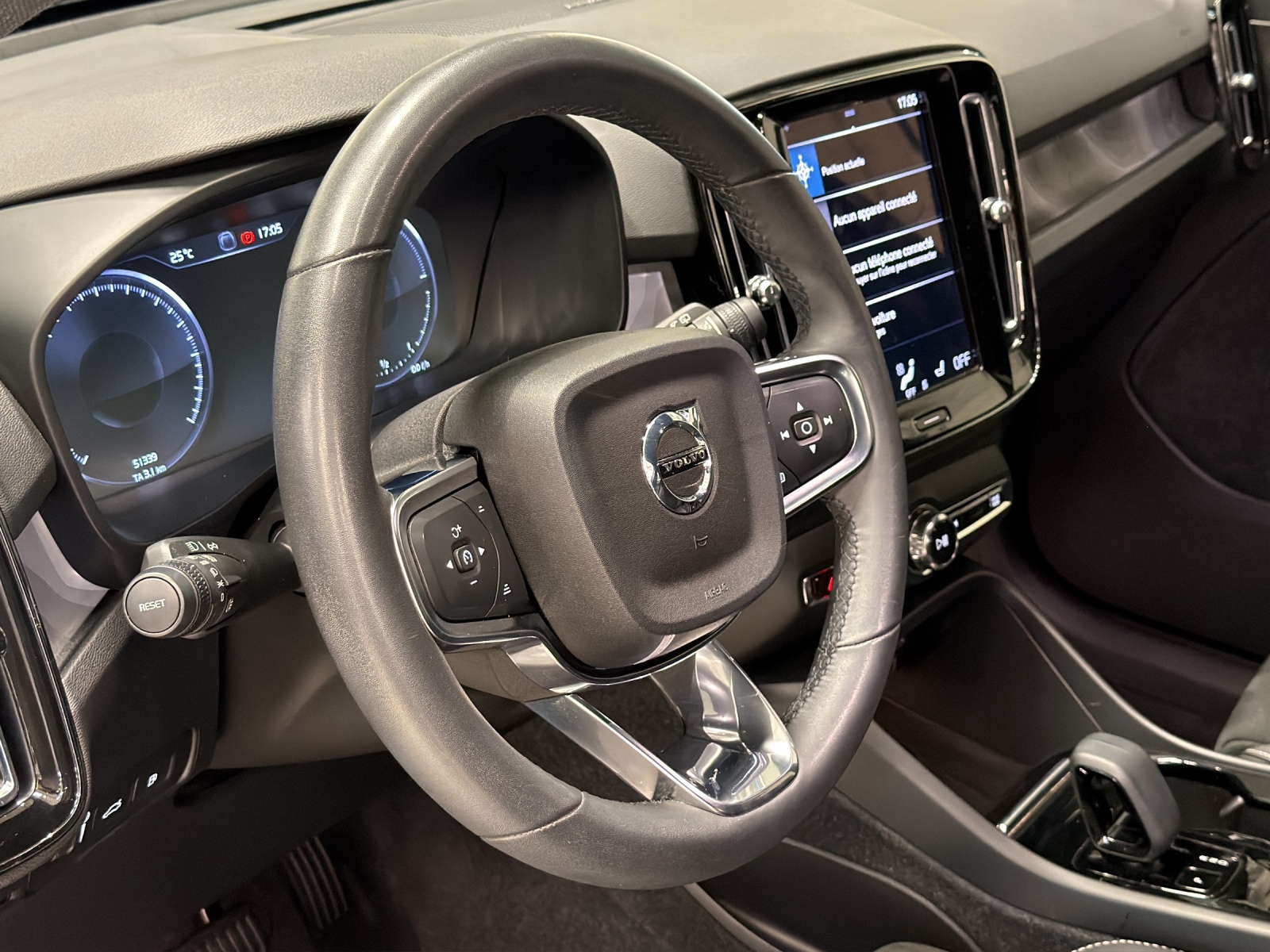 VOLVO XC40 T4 PHEV Plus Dark DCT-image-11