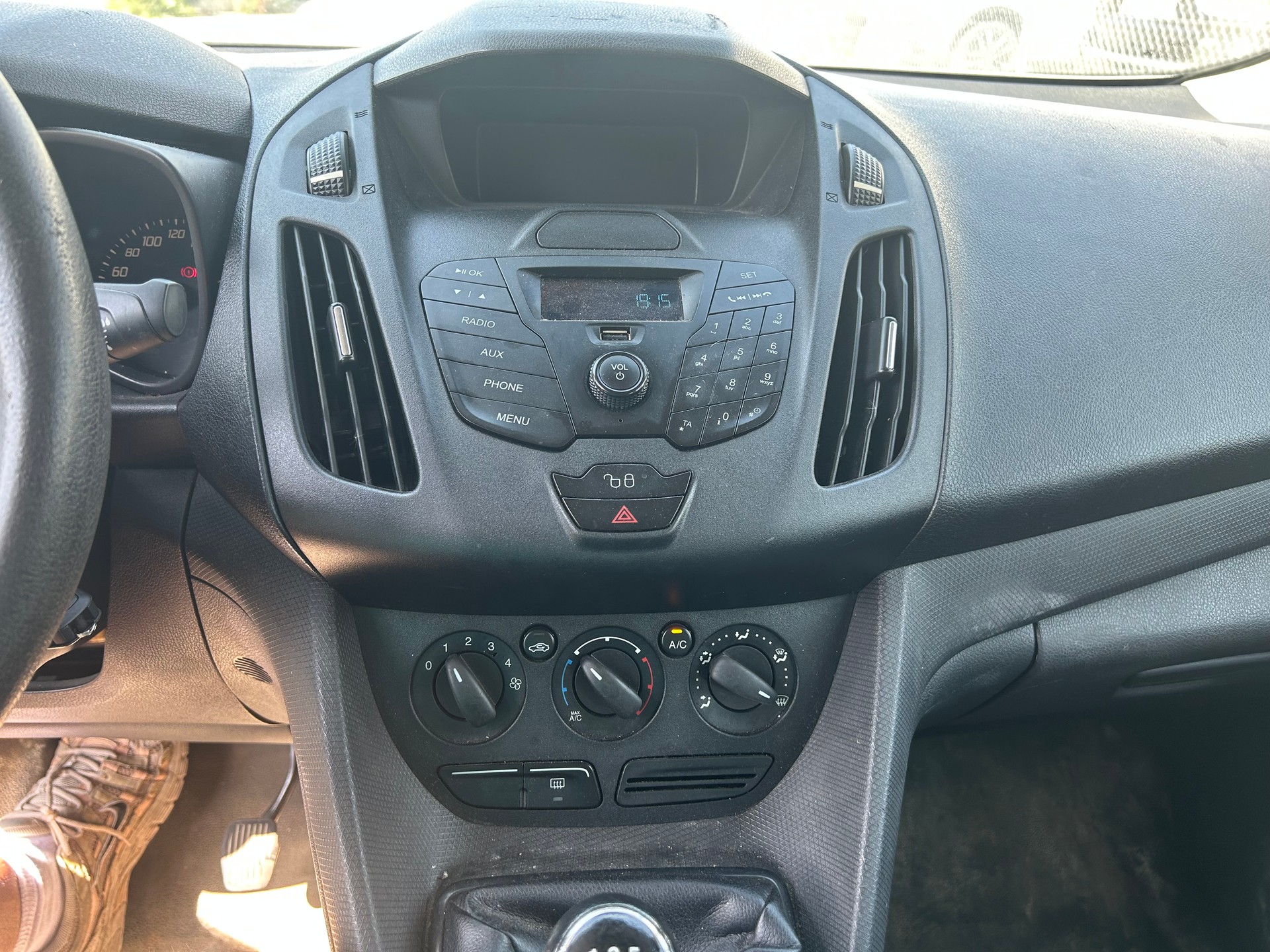 FORD Transit Connect Van T200 1.6 TDCi Trend-image-11
