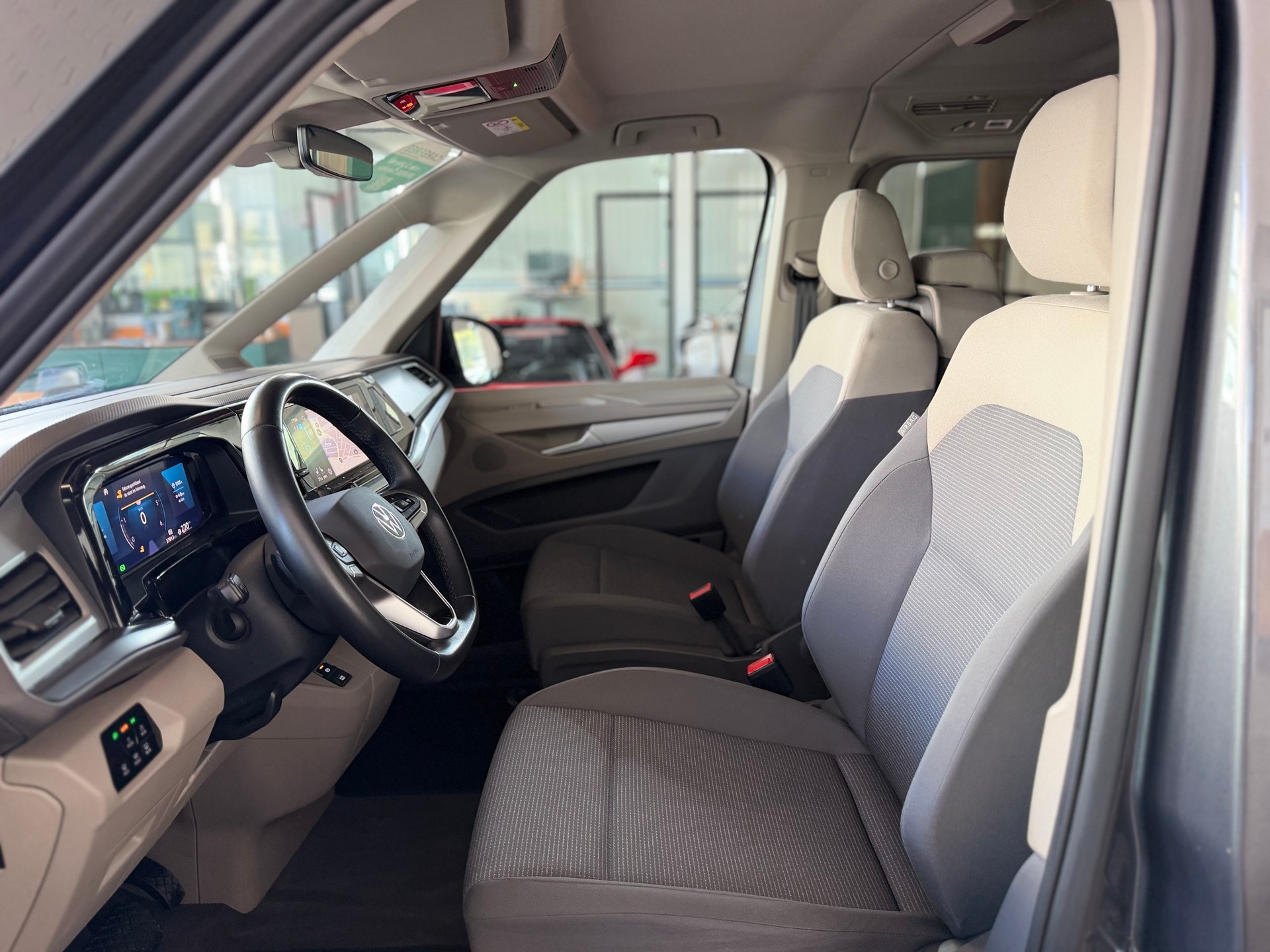VW Multivan 2.0 TDI DSG-image-13