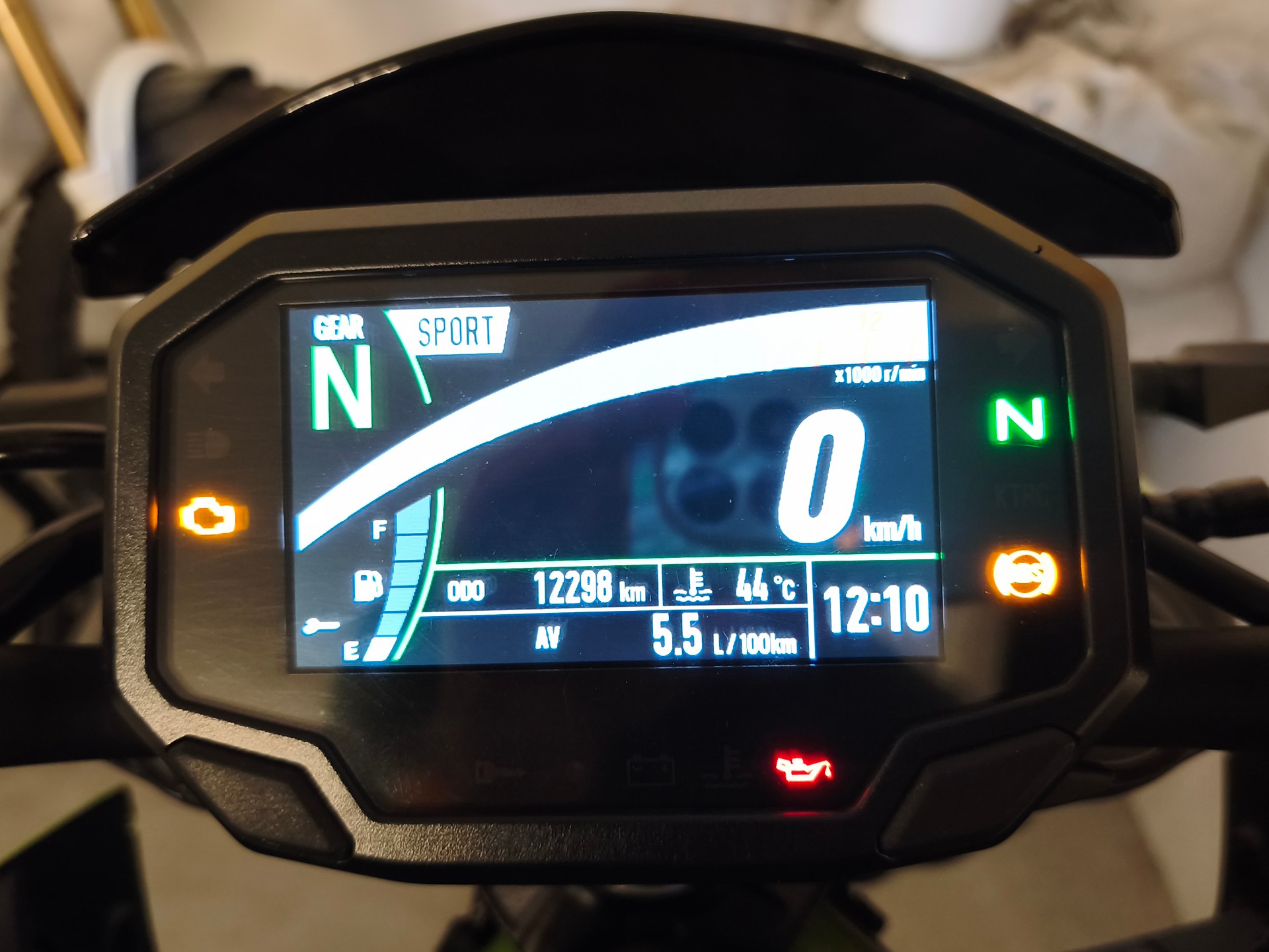 KAWASAKI Z 900-image-6