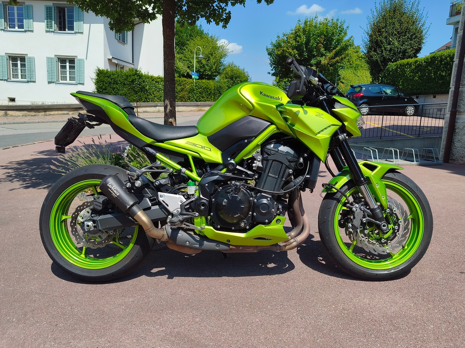 KAWASAKI Z 900-image-1