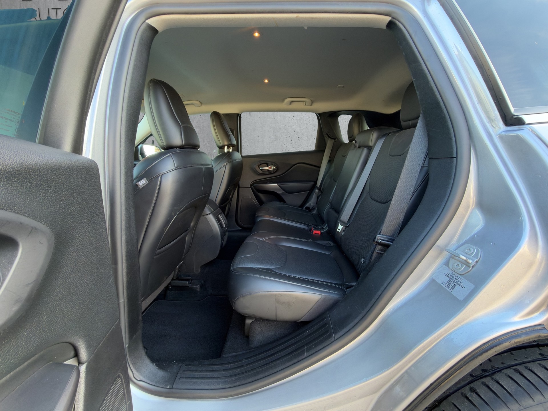 JEEP Cherokee 2.0 T Limited AWD-image-10