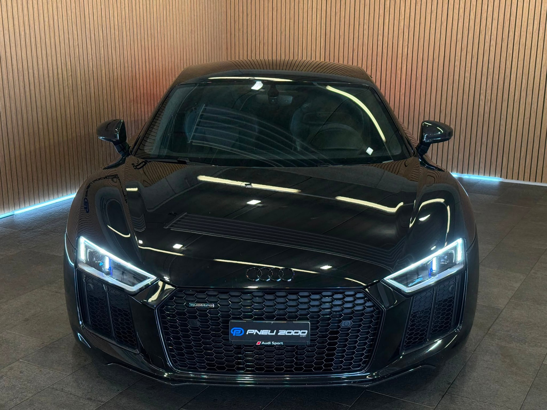 AUDI R8 Coupé 5.2 plus S-Tronic-showroom-element-3