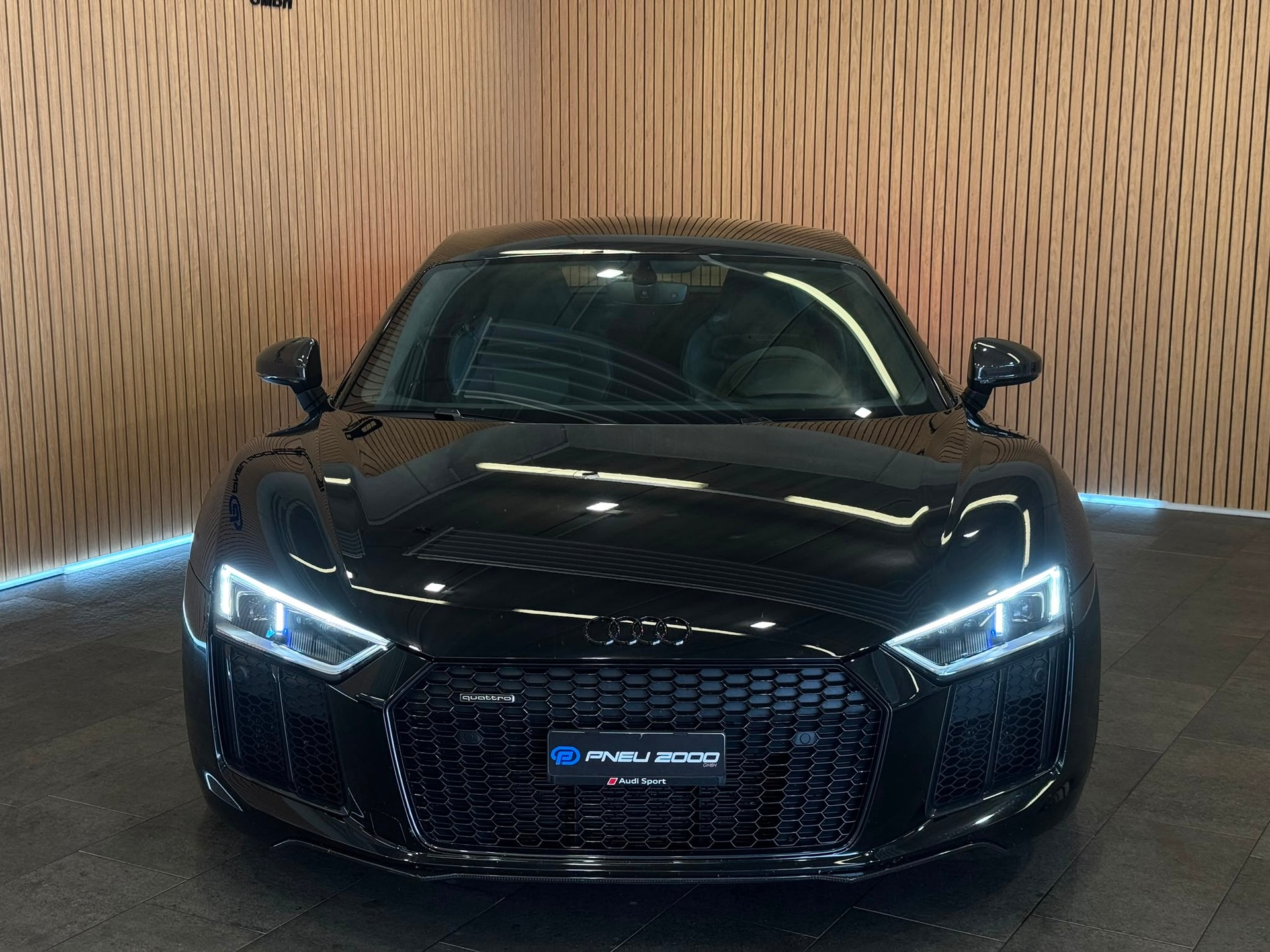 AUDI R8 Coupé 5.2 plus S-Tronic-showroom-element-2