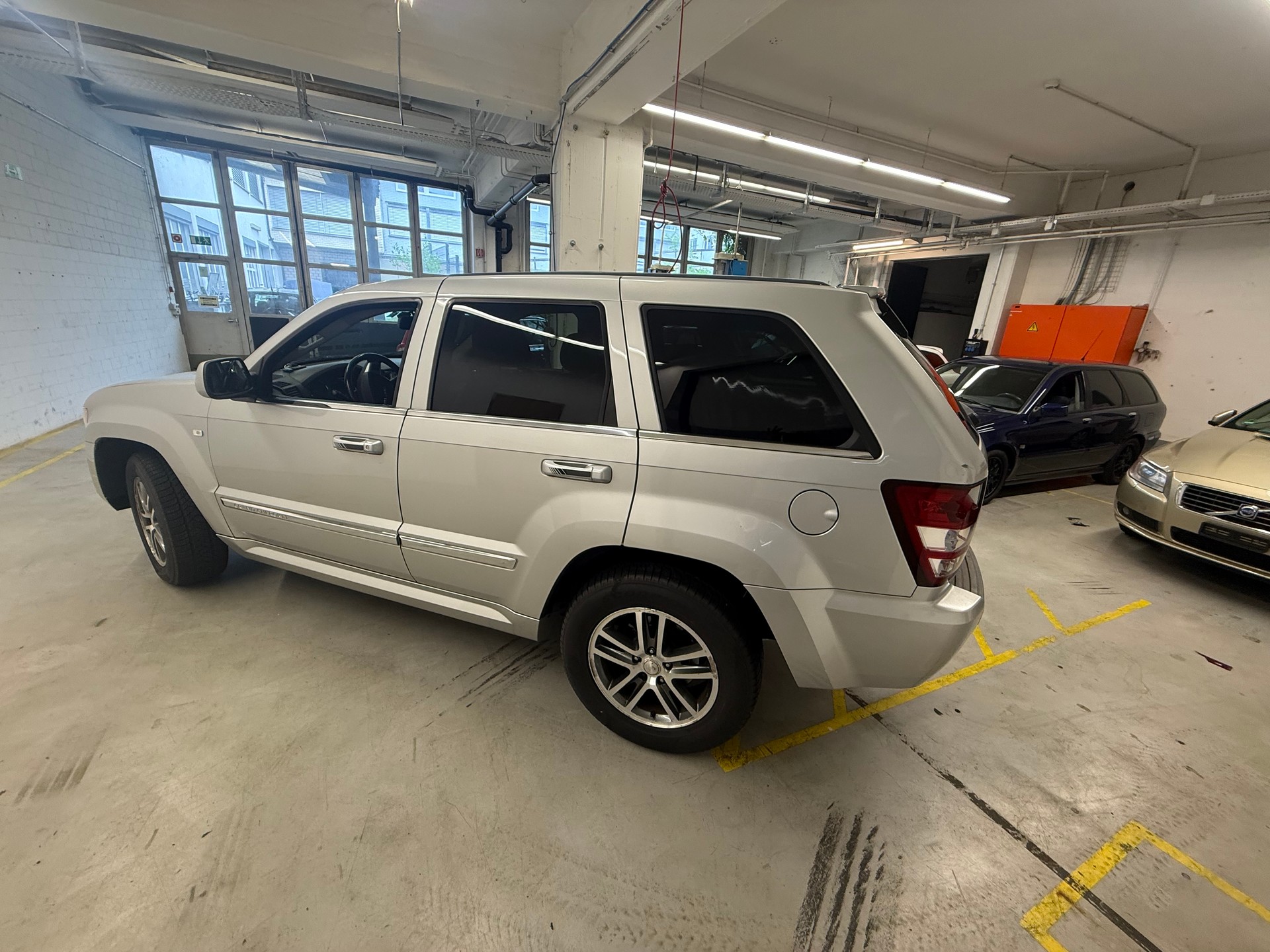 JEEP Gr.Cherokee 3.0 CRD Limited Automatic-image-4