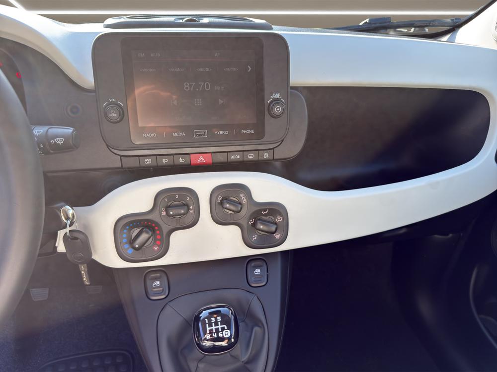 FIAT Pandina 1.0 Hybrid Cross-image-10