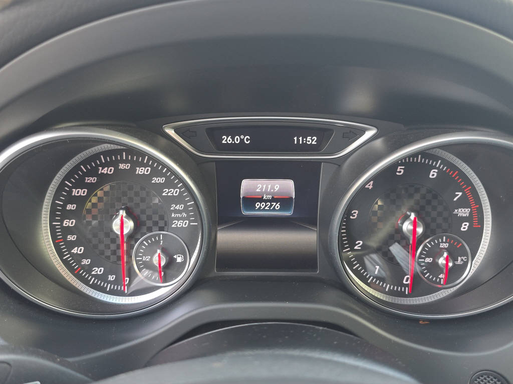 MERCEDES-BENZ A 200 Night Star-image-13