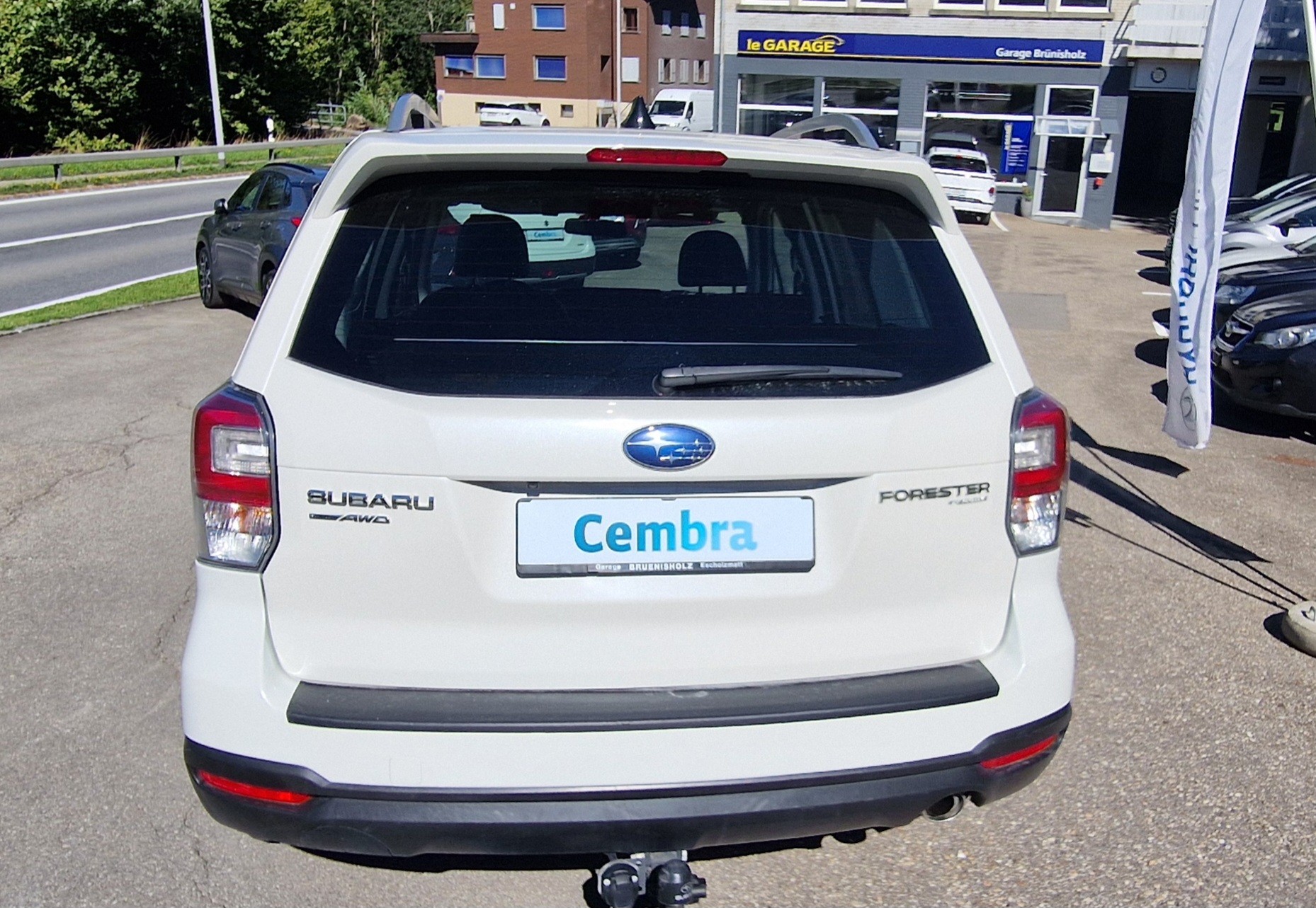 SUBARU Forester 2.0i Swiss Plus Lineartronic-image-4