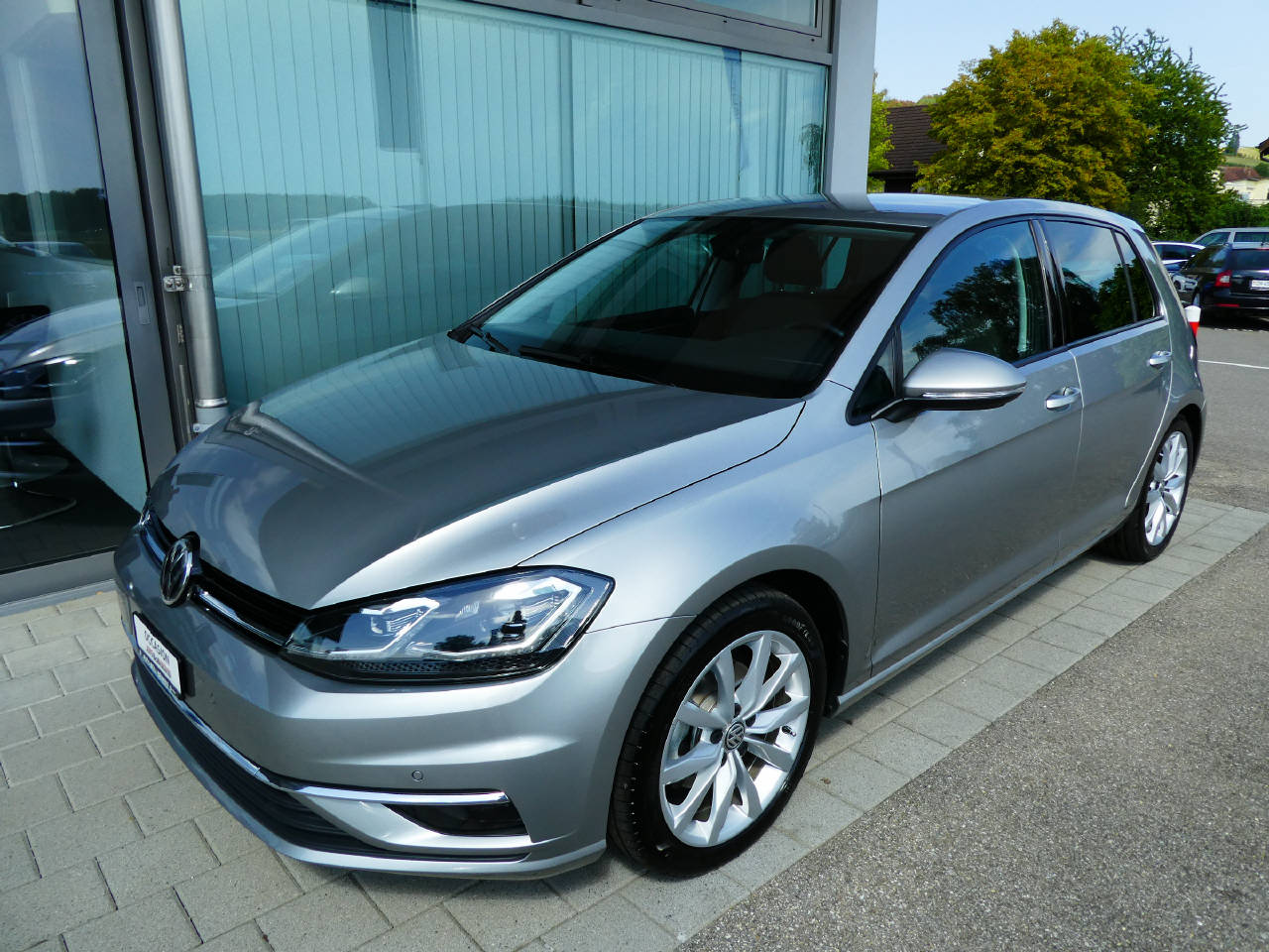 VW Golf VII 1.5 TSI 150 Highline DSG-showroom-element-1