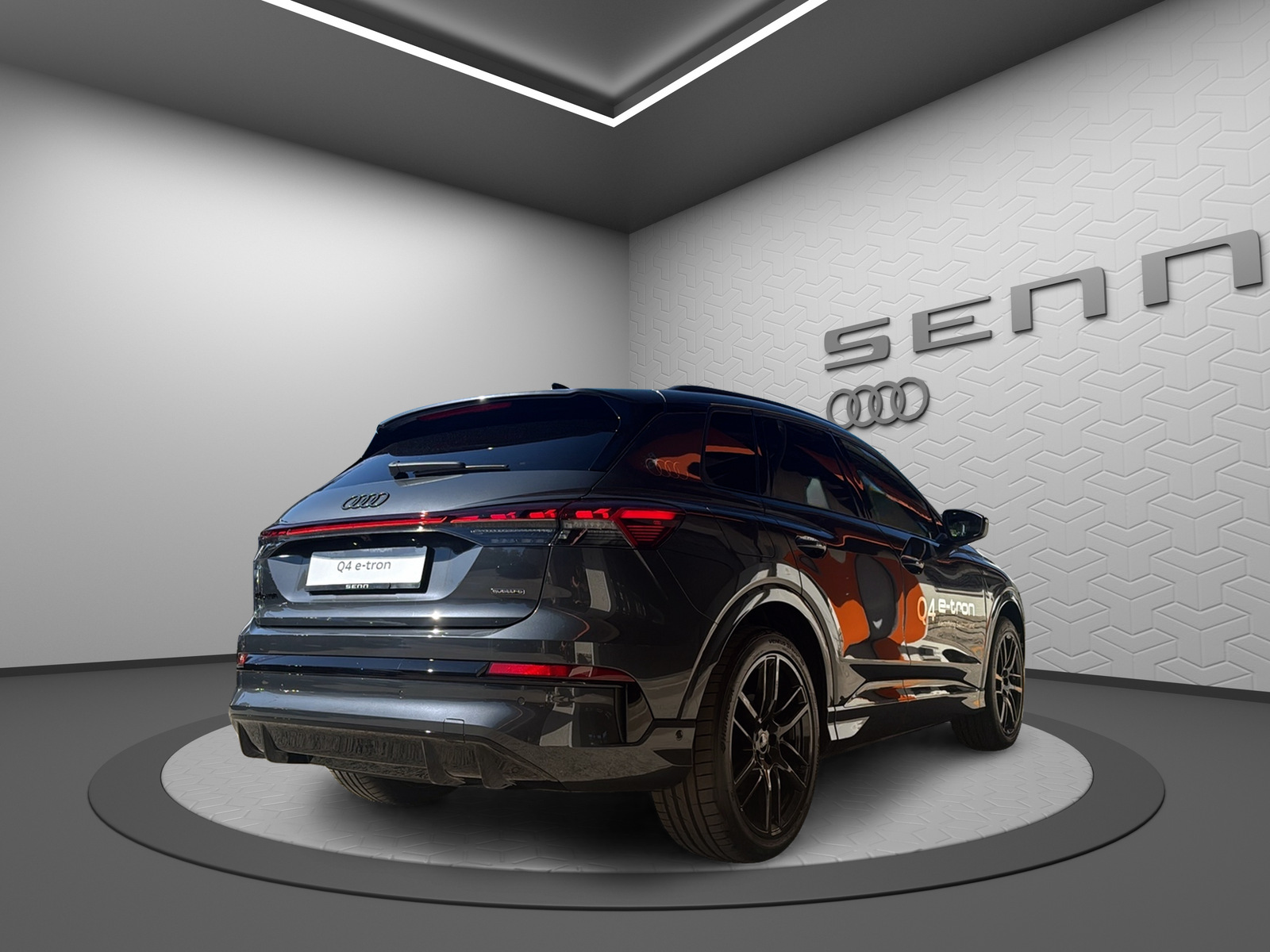 AUDI Q4 e-tron SUV quattro performance-showroom-element-2