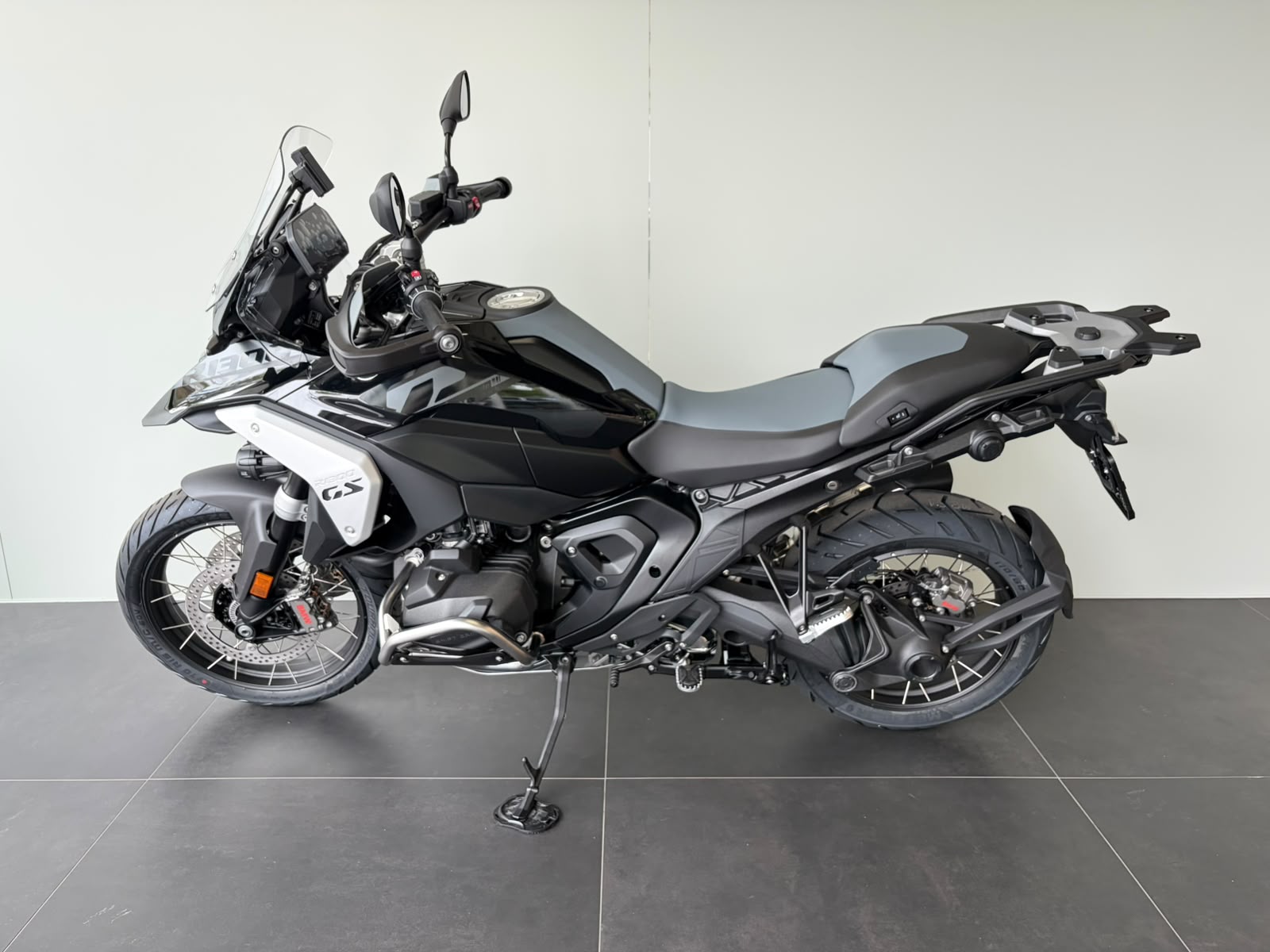 BMW R 1300 GS-image-4