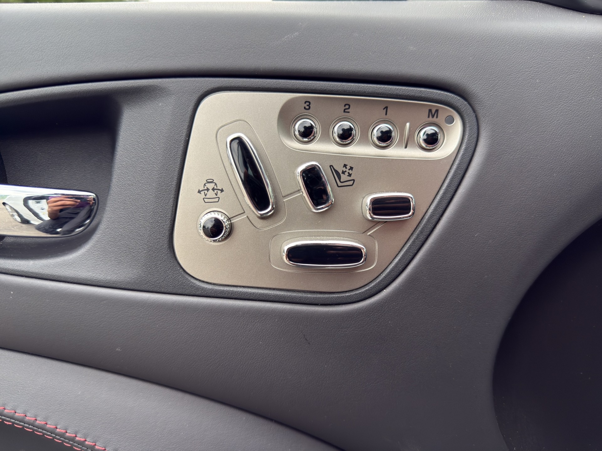JAGUAR XKR 5.0 V8 SC Special Edition Automatic-image-13