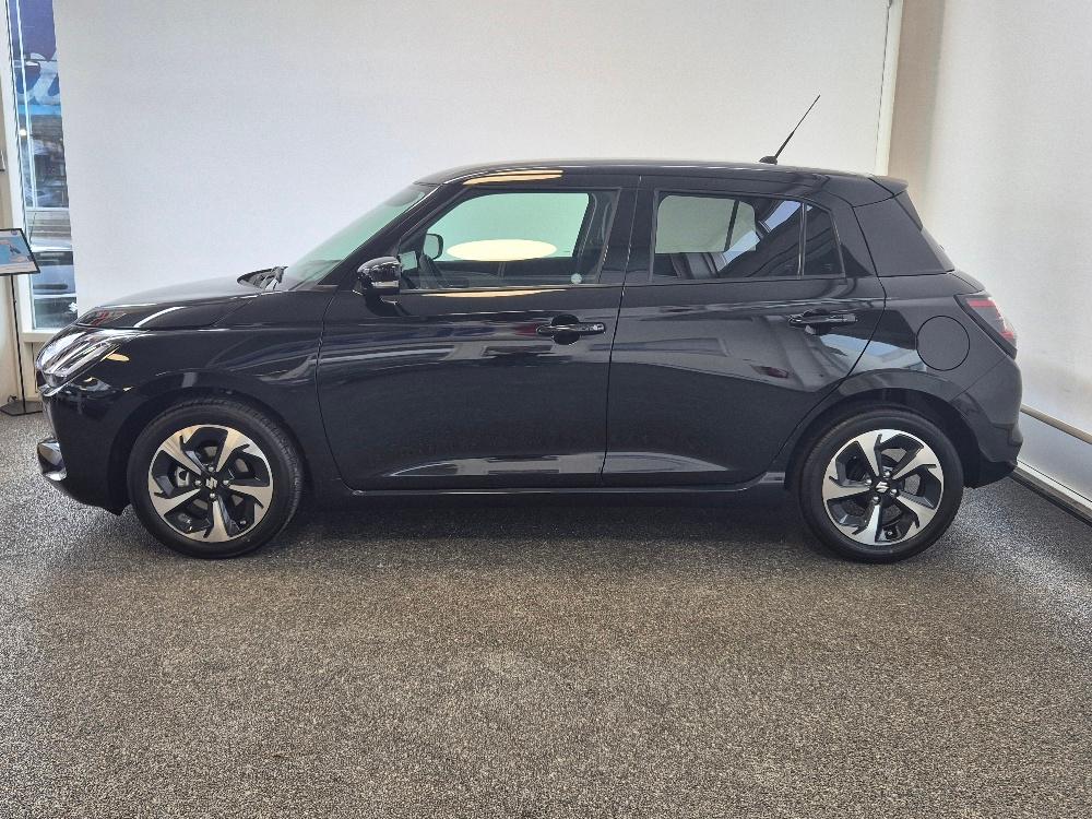 SUZUKI Swift 1.2 Compact Top Hybrid-showroom-element-2
