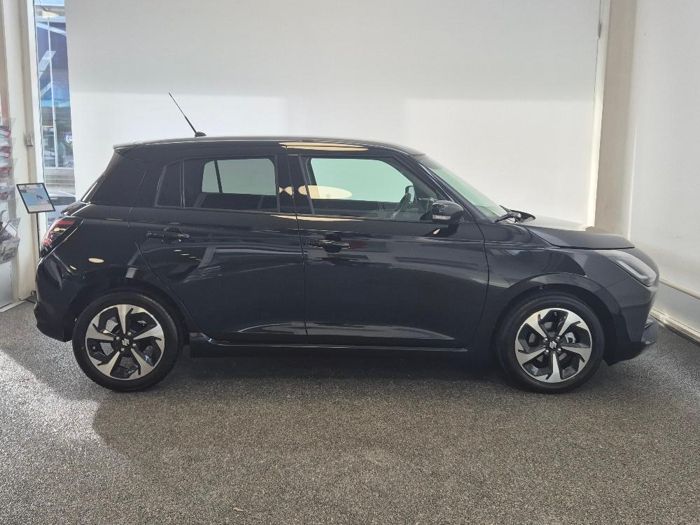 SUZUKI Swift 1.2 Compact Top Hybrid-showroom-element-3