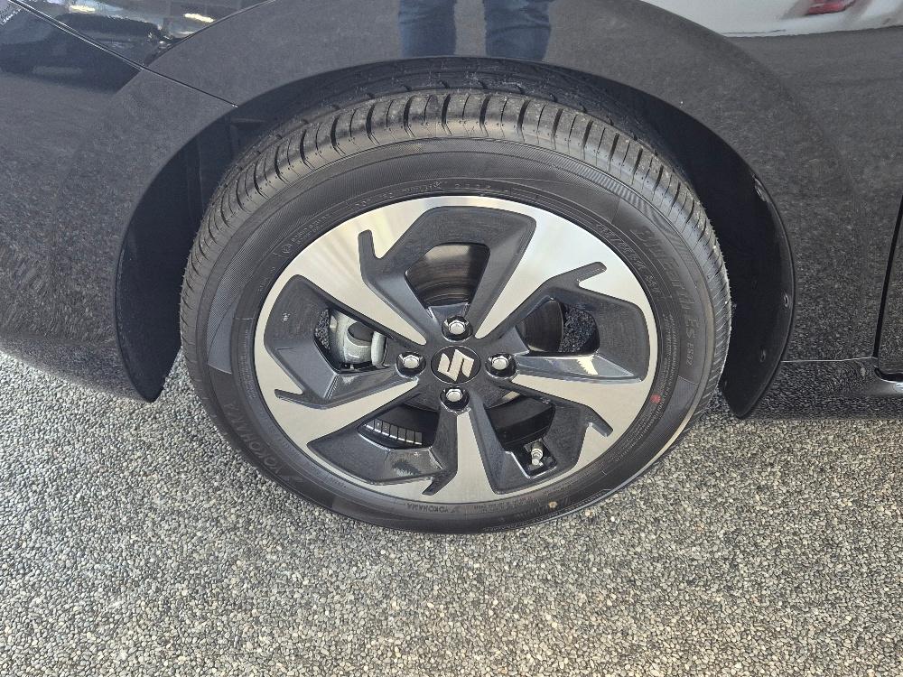 SUZUKI Swift 1.2 Compact Top Hybrid-image-15