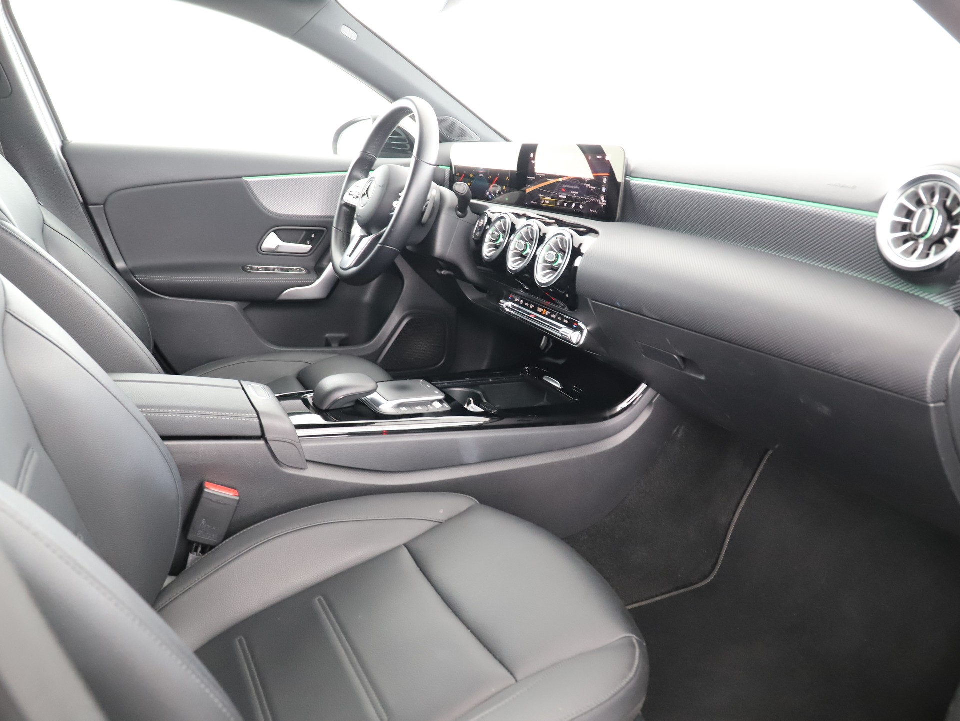 MERCEDES-BENZ A 180 Night Star-image-8