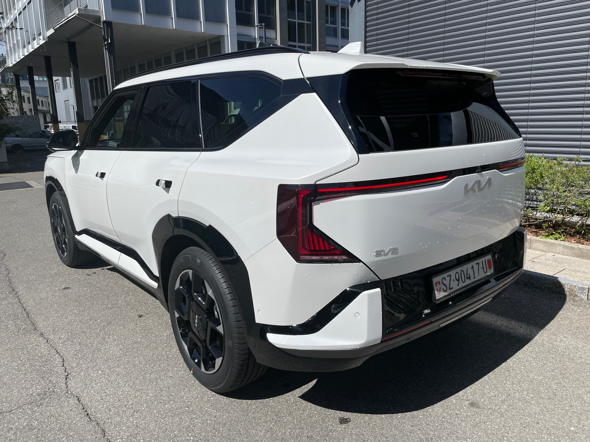 KIA EV5 81,4 kWh GT Line 4x4 mit GT-Line Pack und Panorama-showroom-element-2