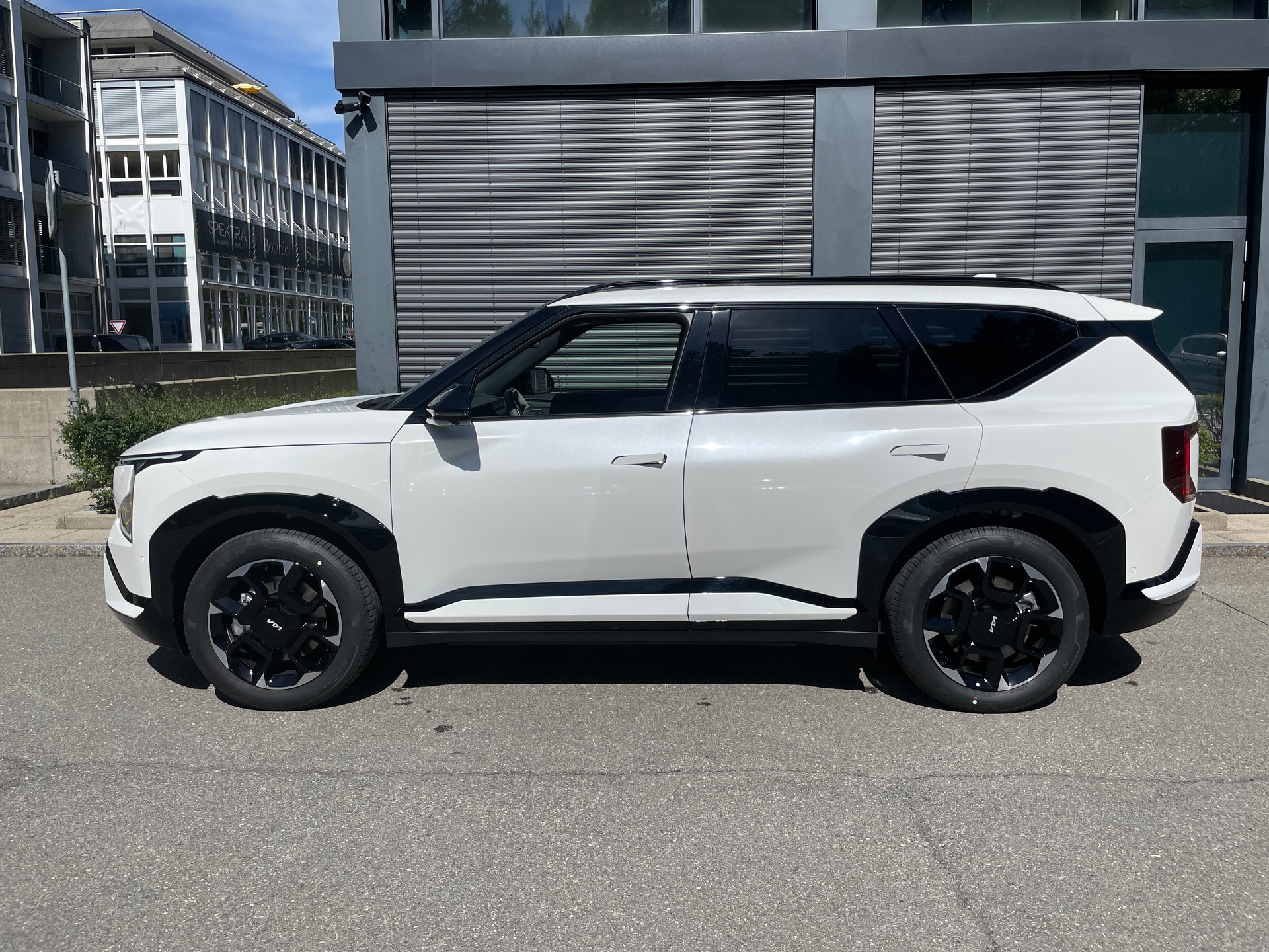 KIA EV5 81,4 kWh GT Line 4x4 mit GT-Line Pack und Panorama-showroom-element-1