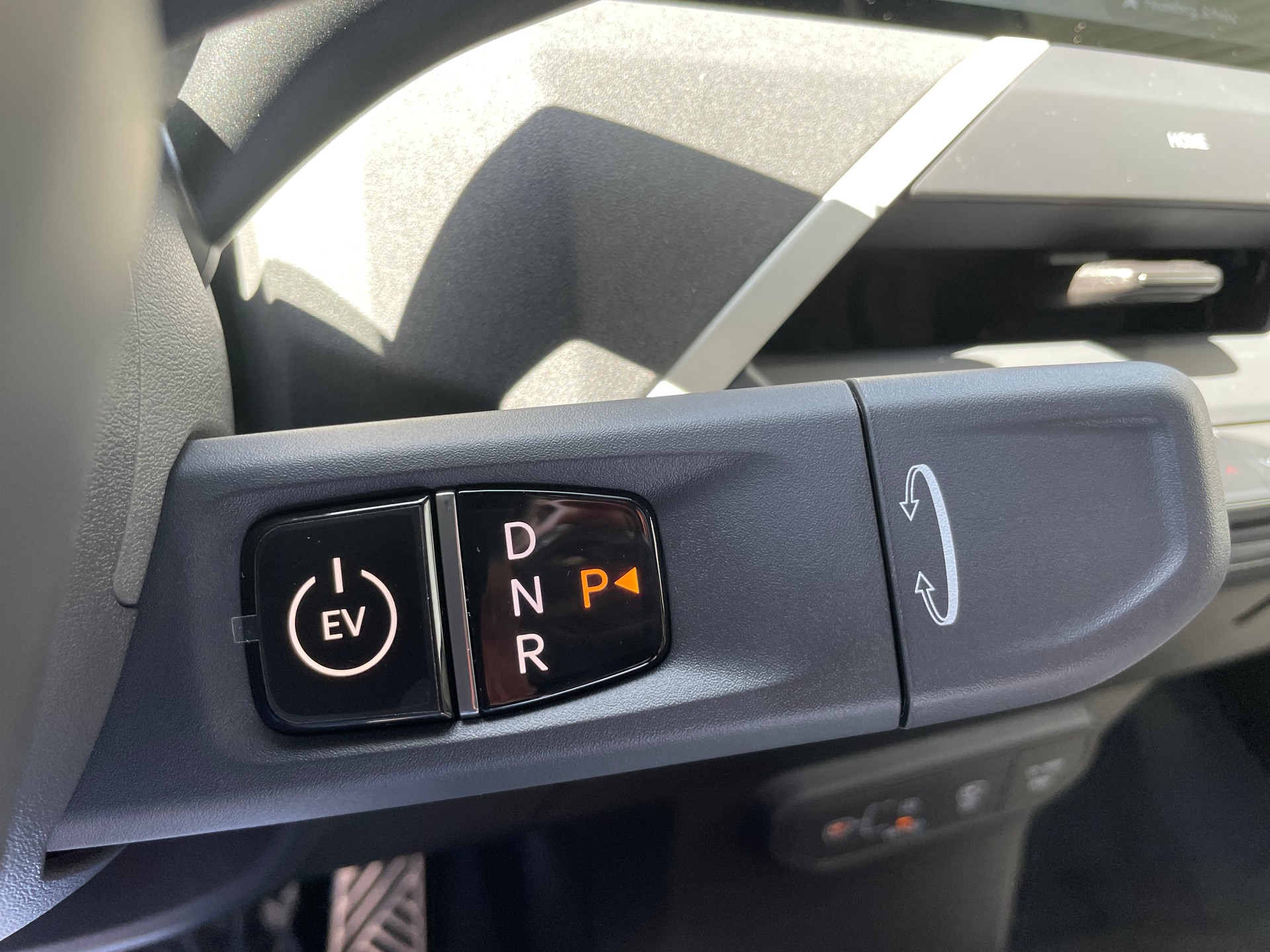 KIA EV5 81,4 kWh GT Line 4x4 mit GT-Line Pack und Panorama-image-29