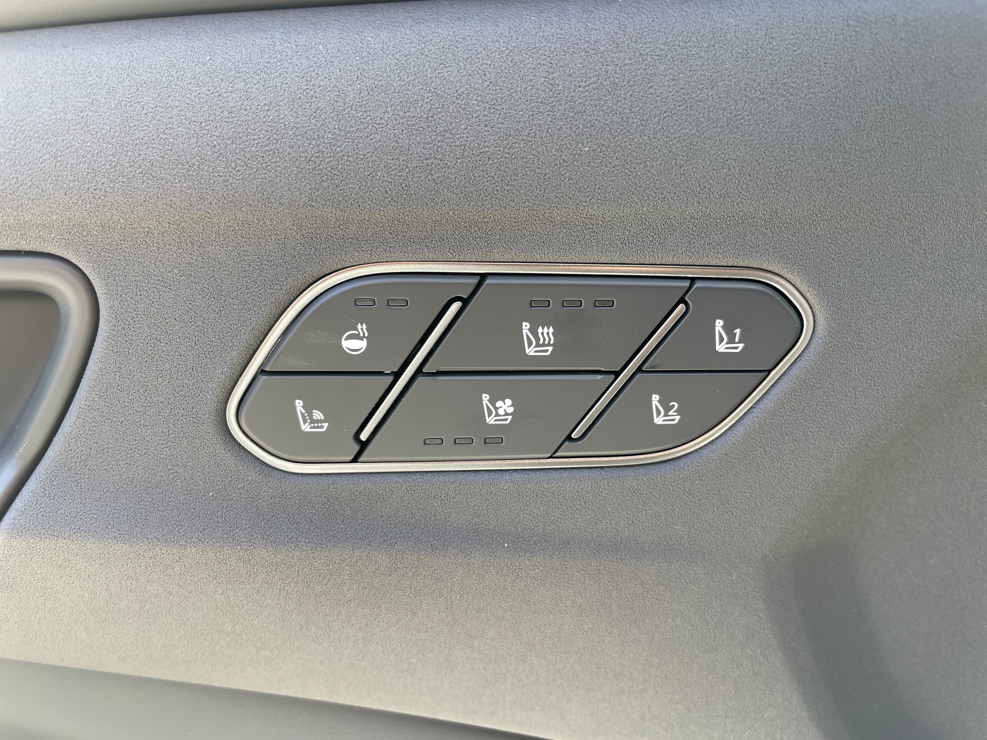 KIA EV5 81,4 kWh GT Line 4x4 mit GT-Line Pack und Panorama-image-11