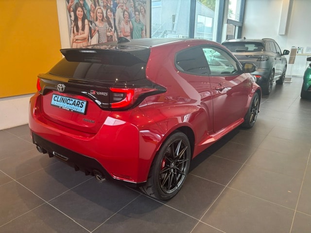 TOYOTA Yaris 1.6 GR Sport-image-4