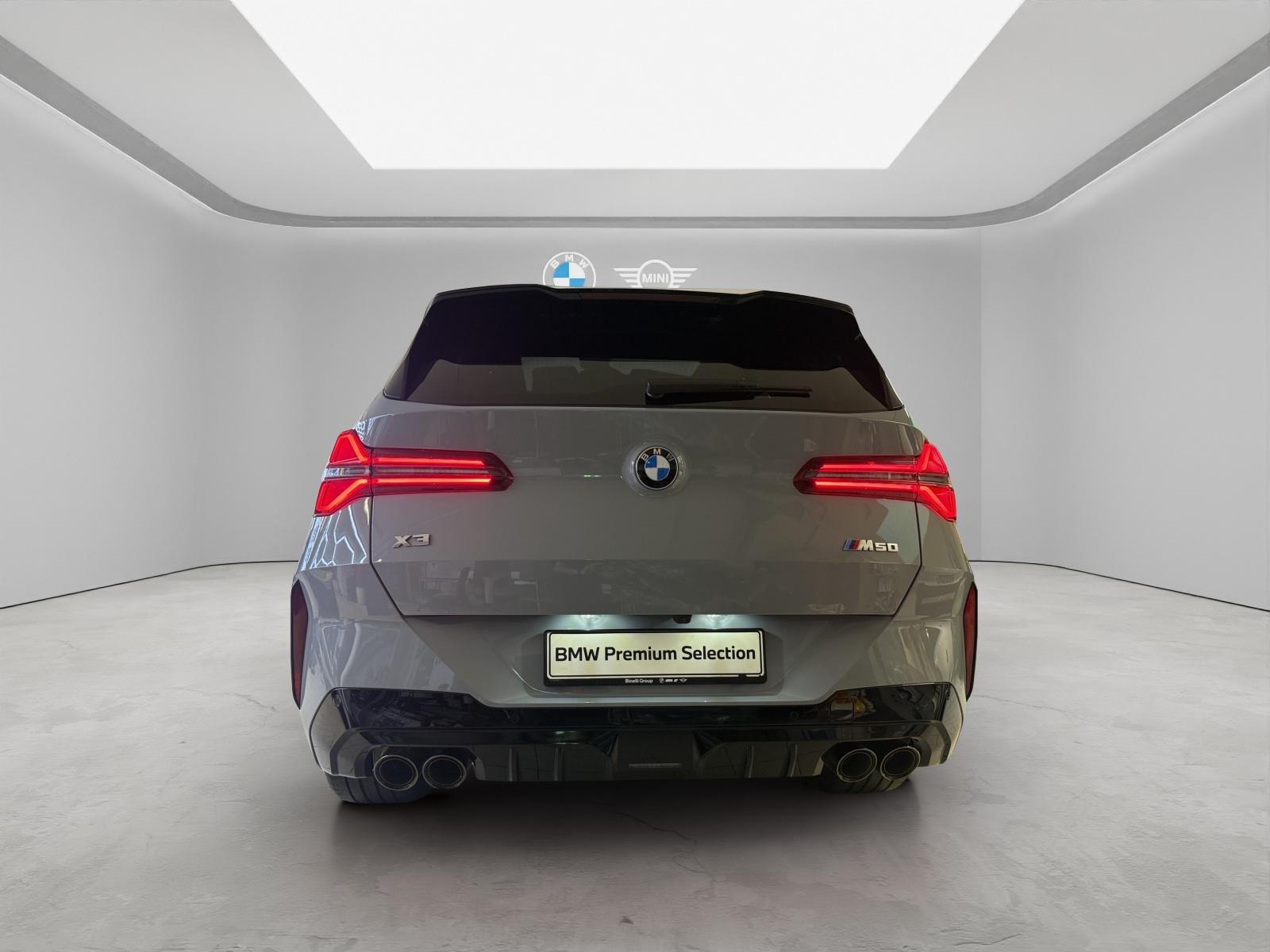 BMW X3 M50i M Sportpaket Pro-showroom-element-2