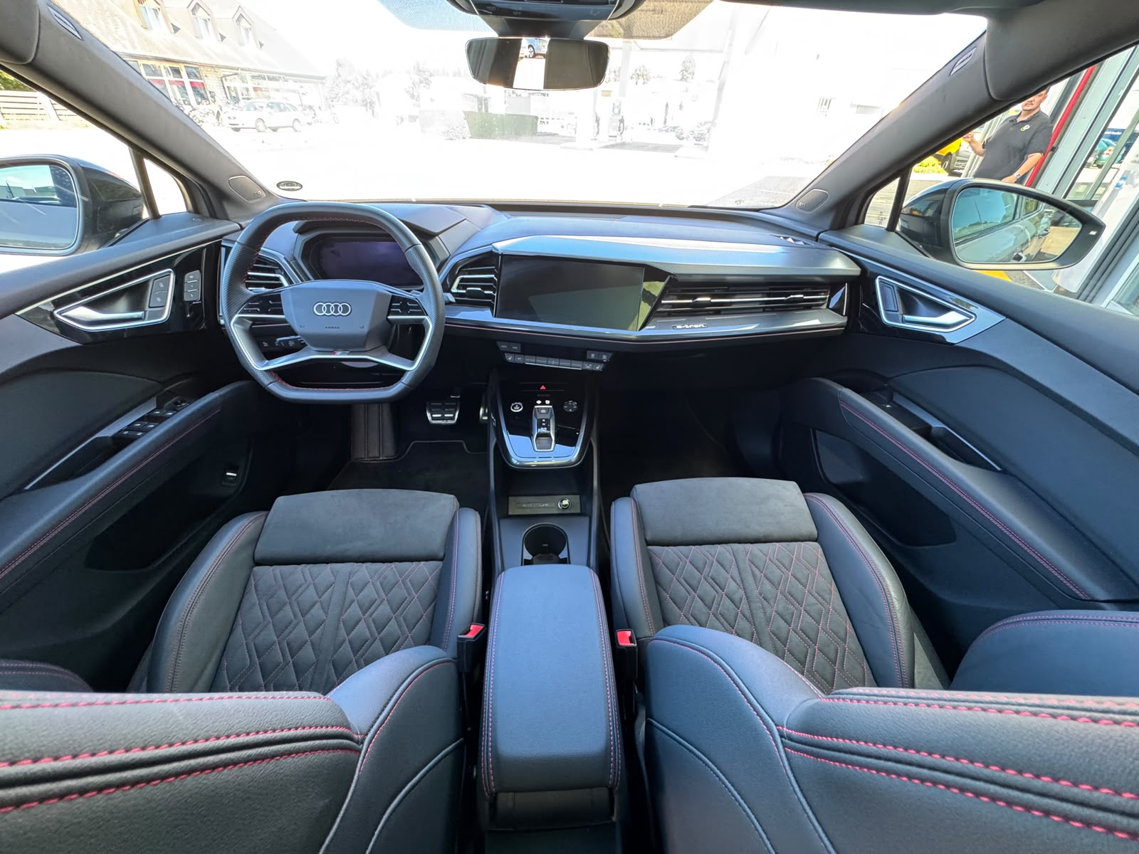 AUDI Q4 Sportback e-tron 45 Edition Swiss Ski quattro / 4x4 mit Black Edition & S-line Packet-image-15
