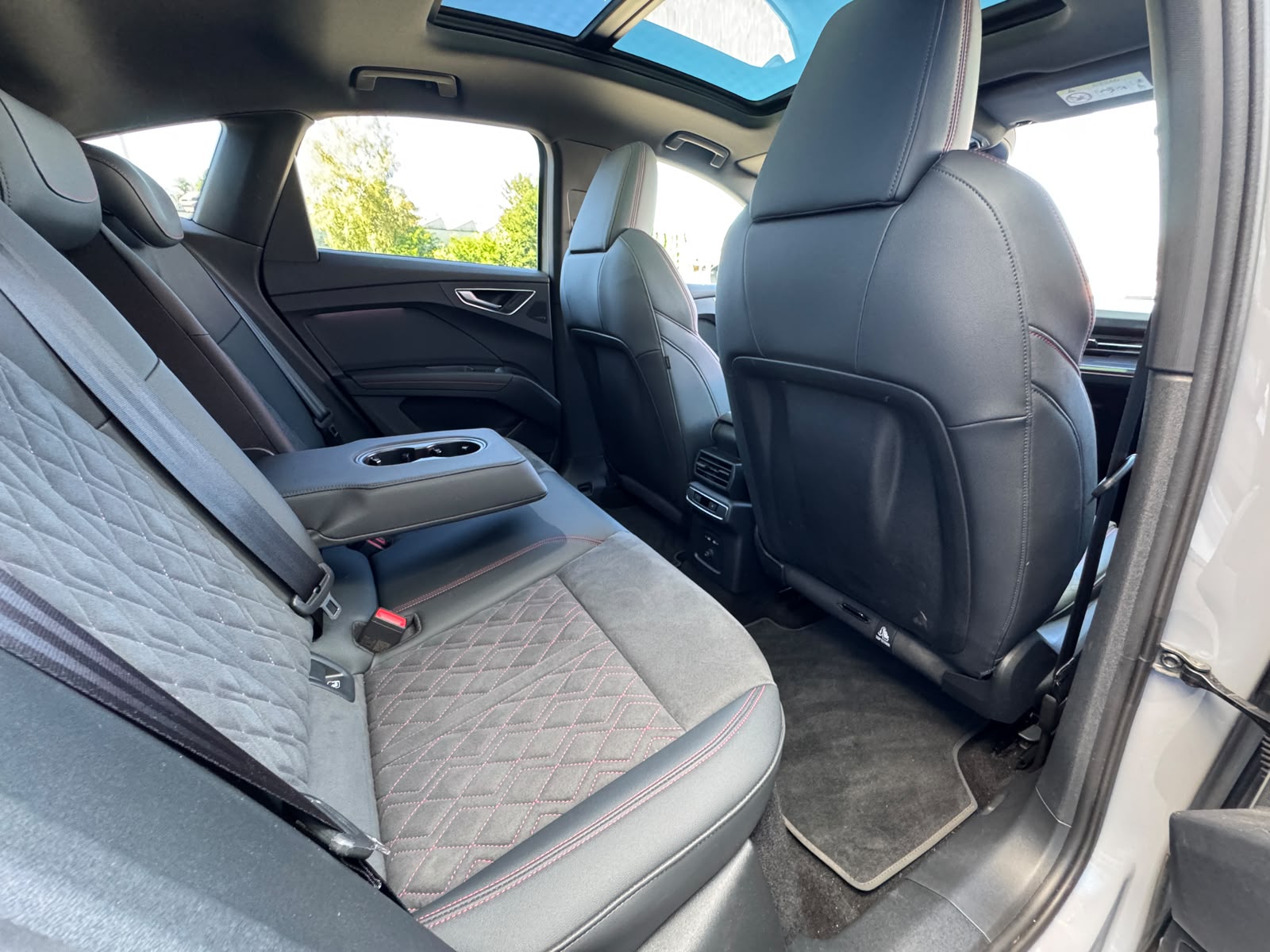 AUDI Q4 Sportback e-tron 45 Edition Swiss Ski quattro / 4x4 mit Black Edition & S-line Packet-image-25