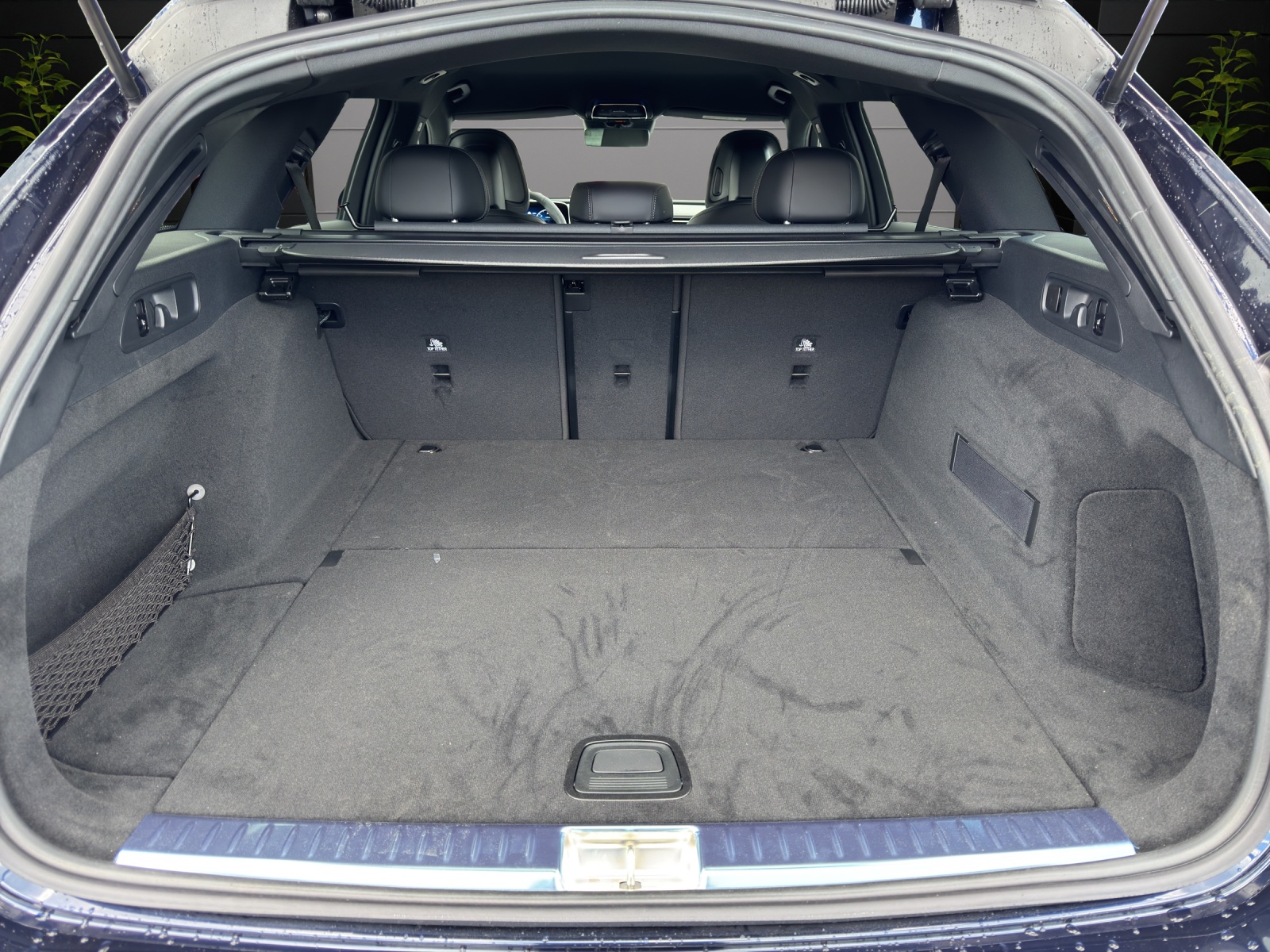 MERCEDES-BENZ E 220 d T 4Matic 9G-Tronic-image-10