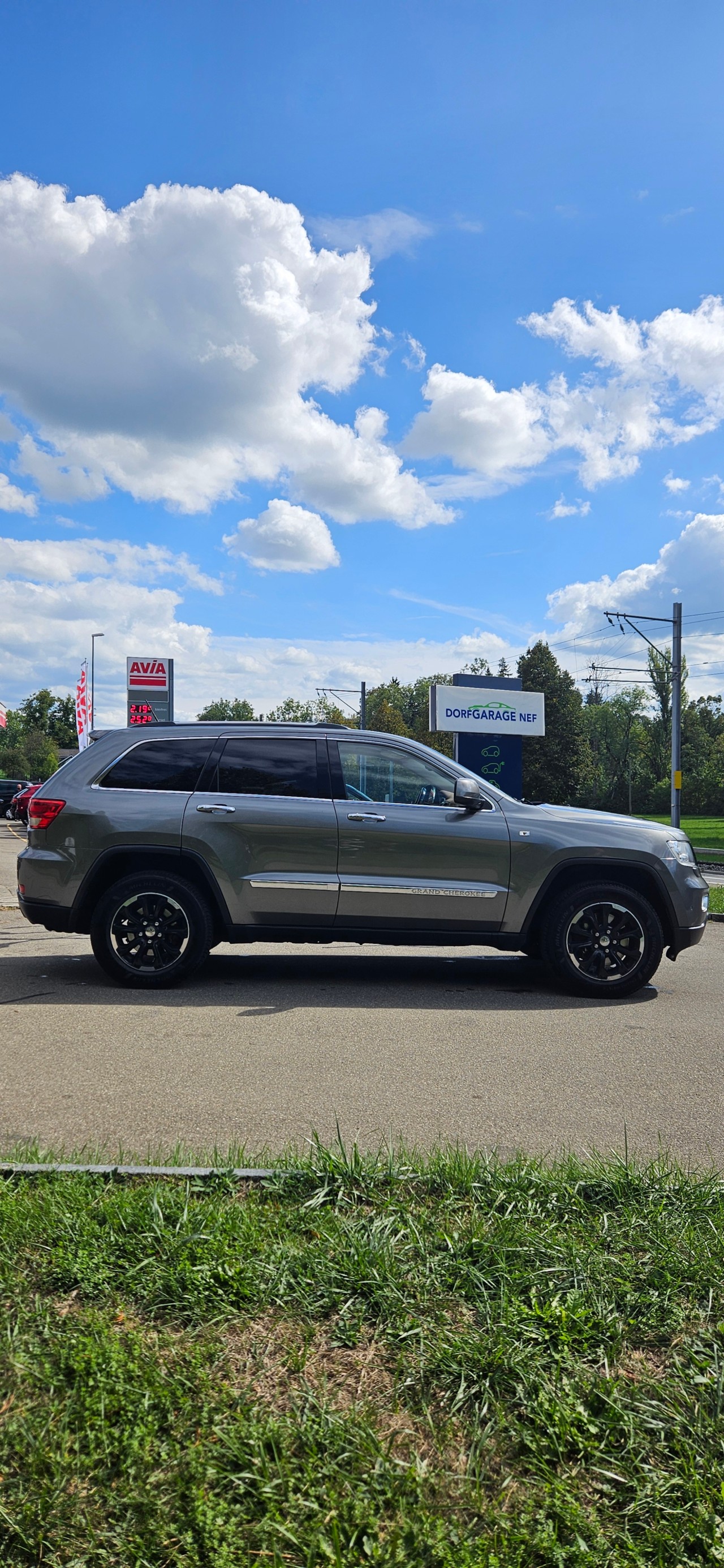 JEEP Grand Cherokee 3.0 CRD Overland Automatic-showroom-element-3