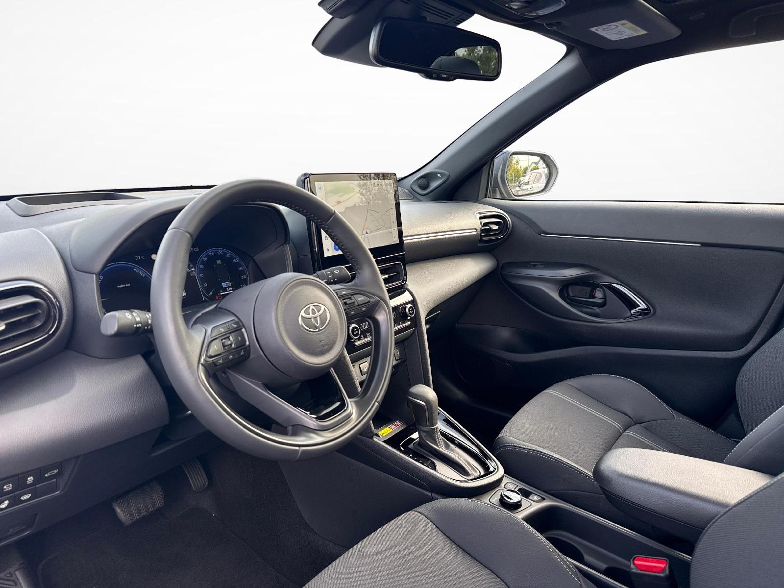 TOYOTA Yaris Cross 1.5 VVT-i HSD Premium AWD-i-image-10